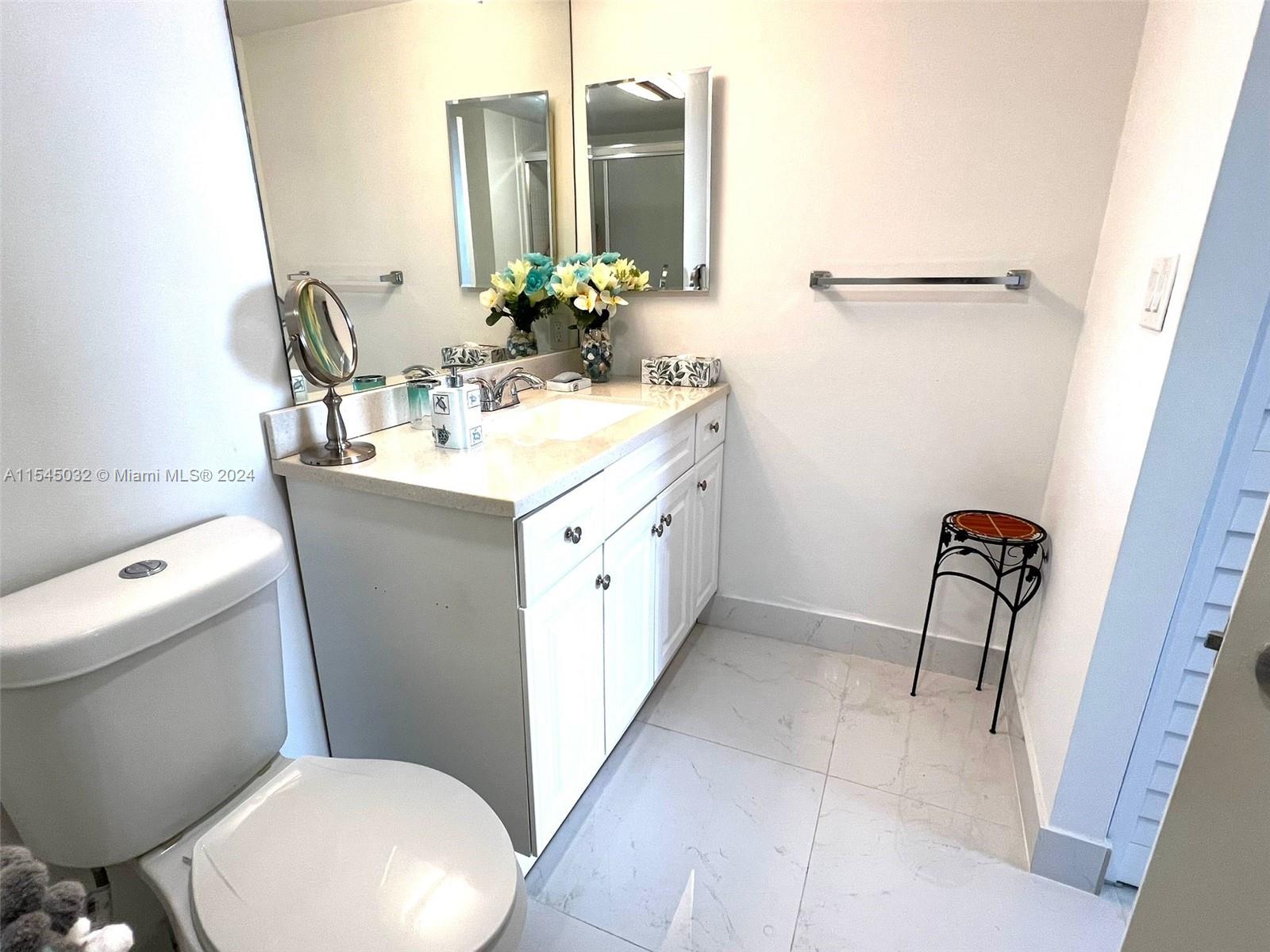 20505 E Country Club Dr 1932, Aventura, Florida 33180, 2 Bedrooms Bedrooms, ,2 BathroomsBathrooms,Residentiallease,For Rent,20505 E Country Club Dr 1932,A11545032