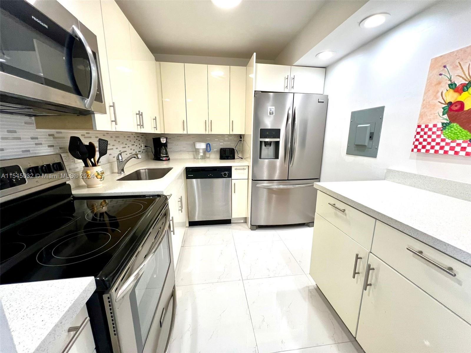 20505 E Country Club Dr 1932, Aventura, Florida 33180, 2 Bedrooms Bedrooms, ,2 BathroomsBathrooms,Residentiallease,For Rent,20505 E Country Club Dr 1932,A11545032