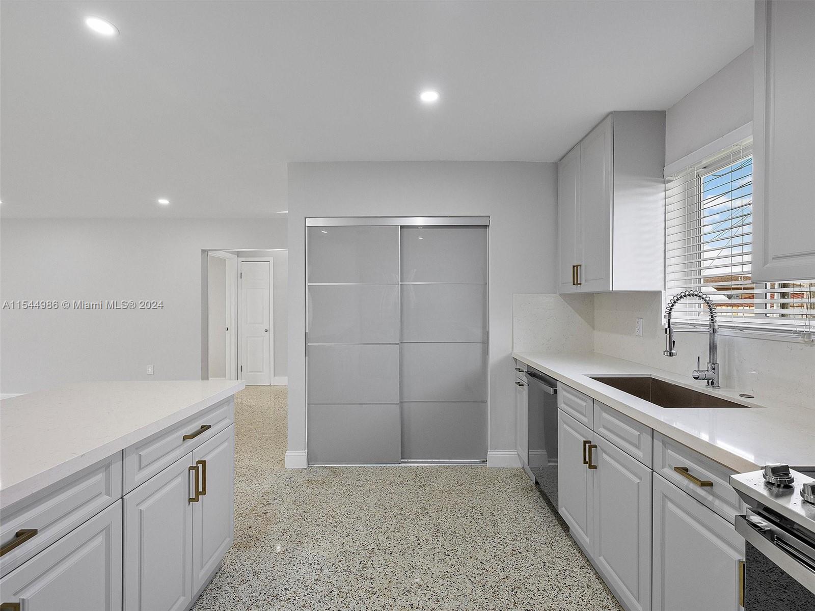 3820 SW 92nd Ave 3820, Miami, Florida 33165, 3 Bedrooms Bedrooms, ,2 BathroomsBathrooms,Residentiallease,For Rent,3820 SW 92nd Ave 3820,A11544986