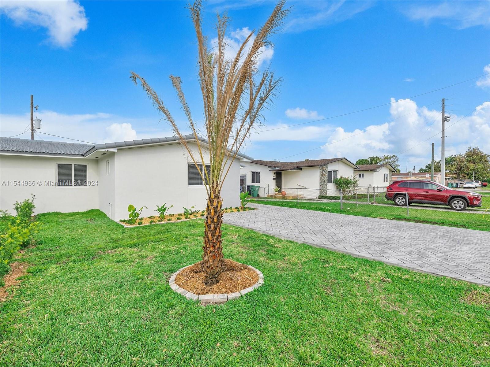 3820 SW 92nd Ave 3820, Miami, Florida 33165, 3 Bedrooms Bedrooms, ,2 BathroomsBathrooms,Residentiallease,For Rent,3820 SW 92nd Ave 3820,A11544986