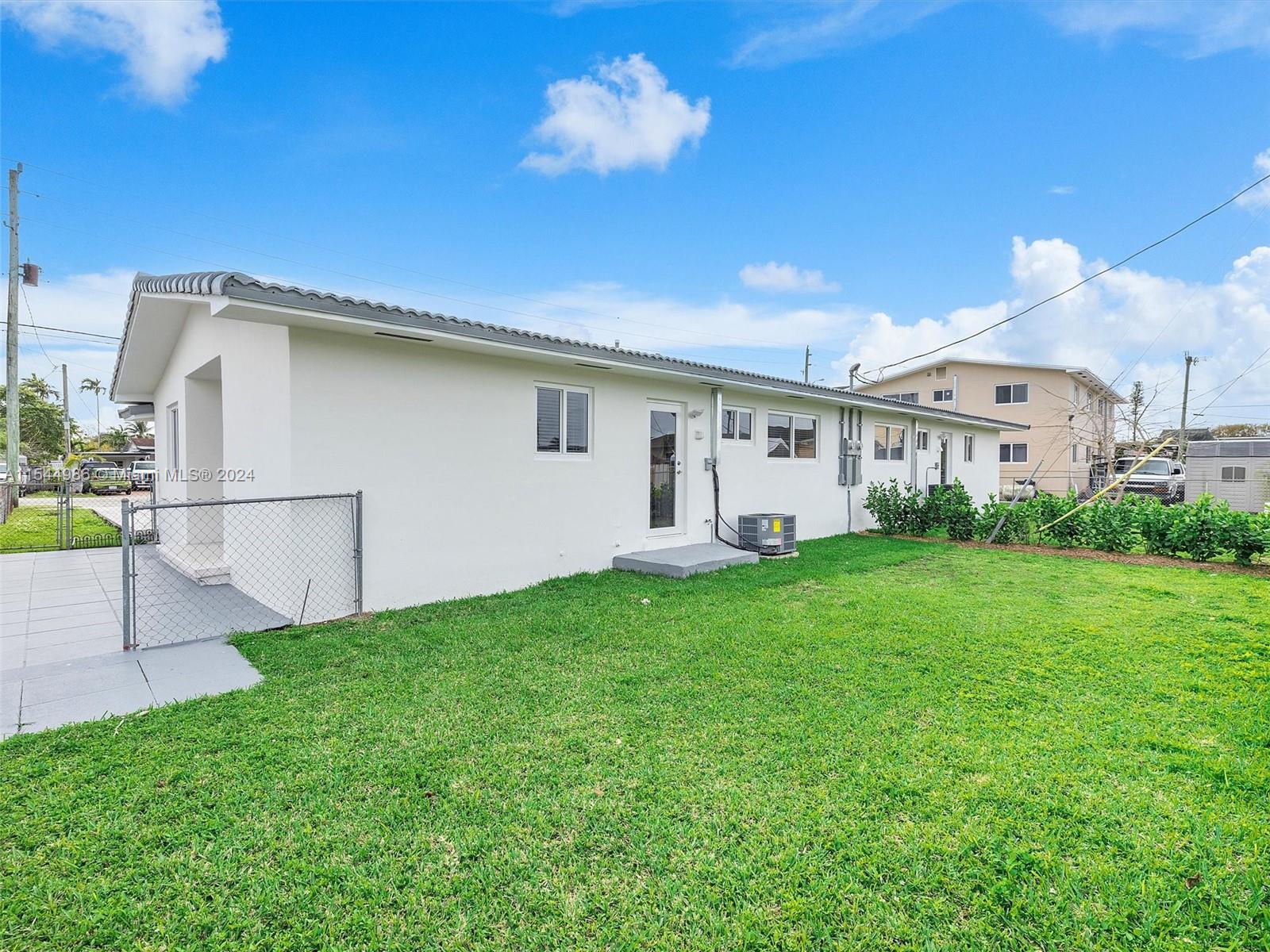 3820 SW 92nd Ave 3820, Miami, Florida 33165, 3 Bedrooms Bedrooms, ,2 BathroomsBathrooms,Residentiallease,For Rent,3820 SW 92nd Ave 3820,A11544986