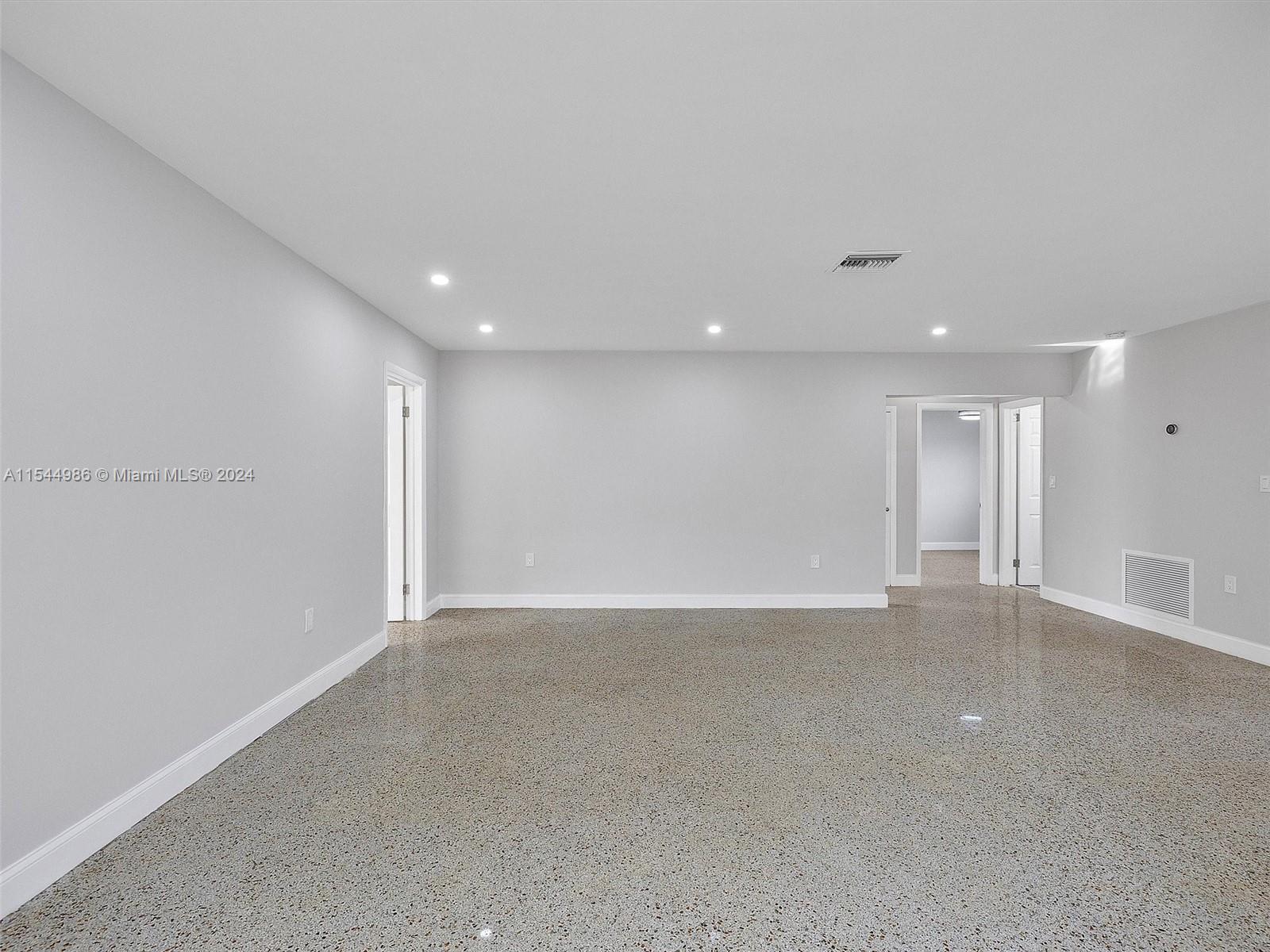 3820 SW 92nd Ave 3820, Miami, Florida 33165, 3 Bedrooms Bedrooms, ,2 BathroomsBathrooms,Residentiallease,For Rent,3820 SW 92nd Ave 3820,A11544986