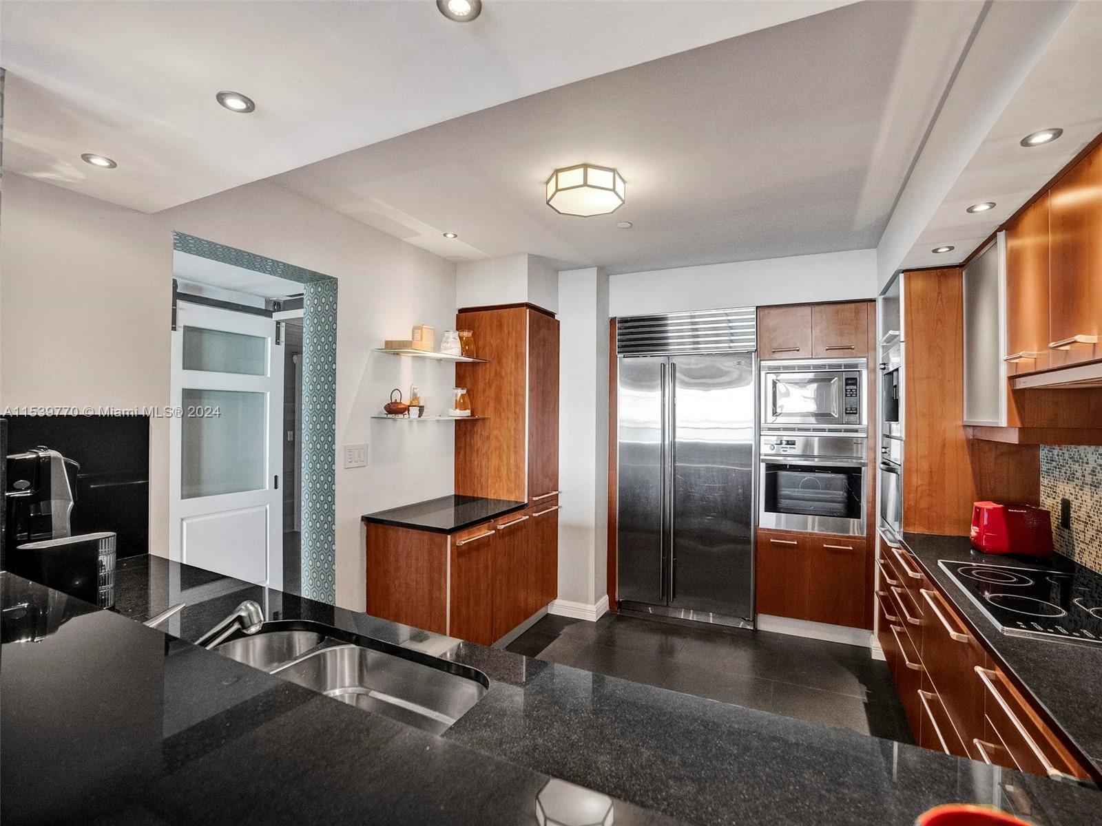 1331 Brickell Bay Dr, Miami, FL, 33131 United States, 3 Bedrooms Bedrooms, ,3 BathroomsBathrooms,Residential,For Sale,Brickell Bay Dr,A11539770