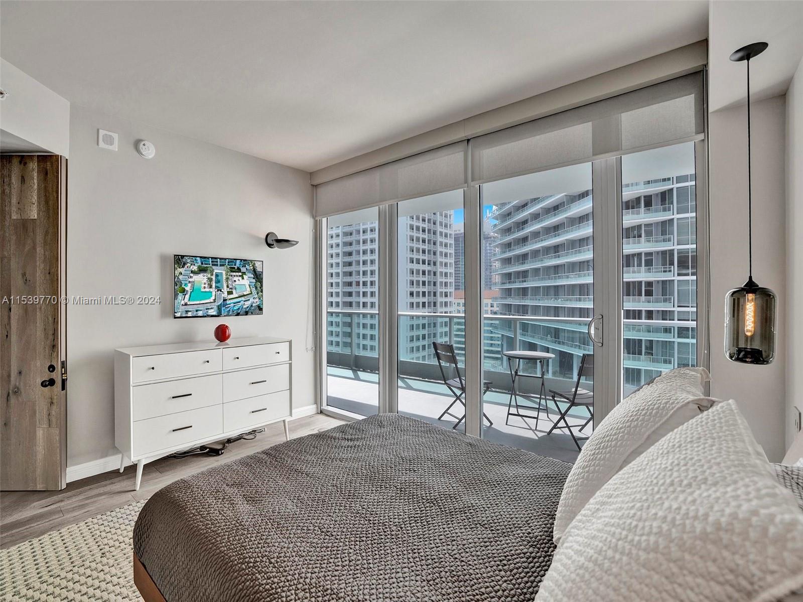 1331 Brickell Bay Dr 1807, Miami, Florida 33131, 3 Bedrooms Bedrooms, ,3 BathroomsBathrooms,Residential,For Sale,1331 Brickell Bay Dr 1807,A11539770