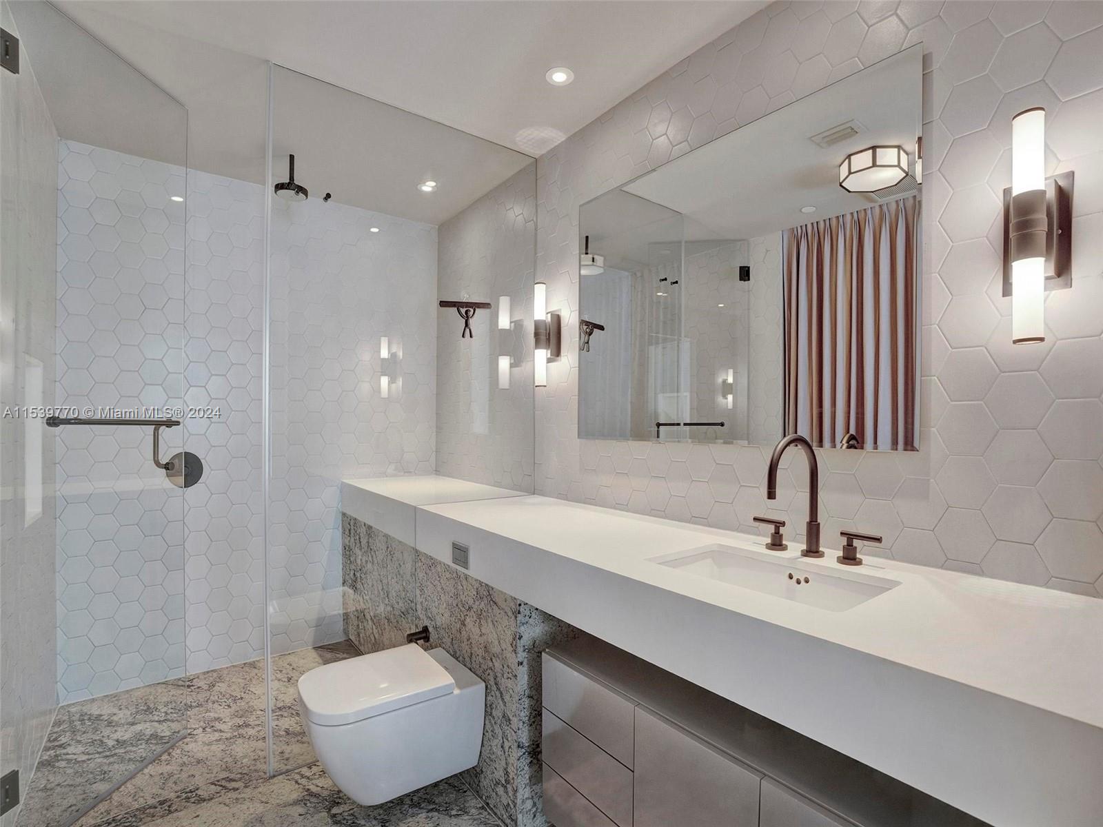 1331 Brickell Bay Dr, Miami, FL, 33131 United States, 3 Bedrooms Bedrooms, ,3 BathroomsBathrooms,Residential,For Sale,Brickell Bay Dr,A11539770