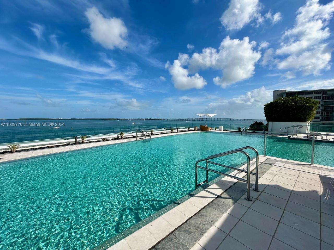 1331 Brickell Bay Dr 1807, Miami, Florida 33131, 3 Bedrooms Bedrooms, ,3 BathroomsBathrooms,Residential,For Sale,1331 Brickell Bay Dr 1807,A11539770