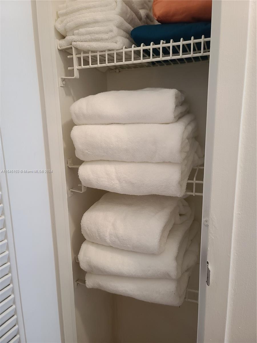 3725 S Ocean Dr 1023, Hollywood, Florida 33019, 1 Bedroom Bedrooms, ,1 BathroomBathrooms,Residentiallease,For Rent,3725 S Ocean Dr 1023,A11545103