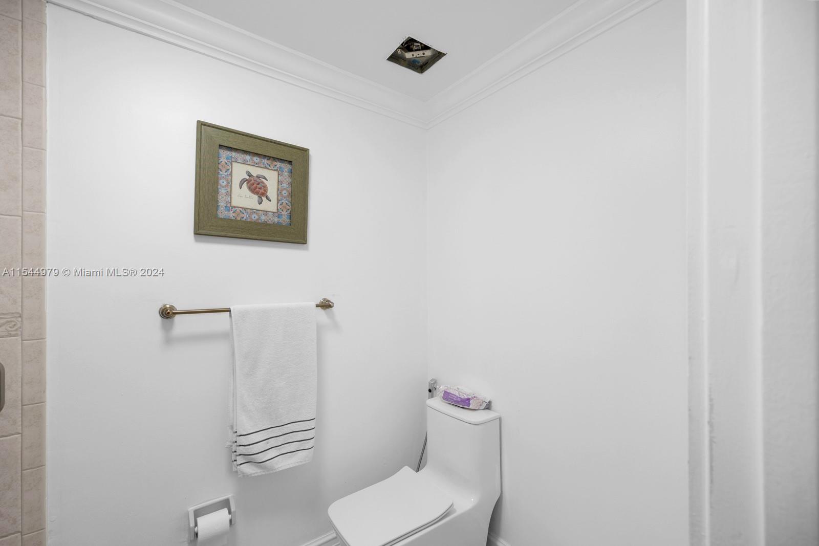 15559 SW 69th Ter, Miami, Florida 33193, 4 Bedrooms Bedrooms, ,2 BathroomsBathrooms,Residential,For Sale,15559 SW 69th Ter,A11544979