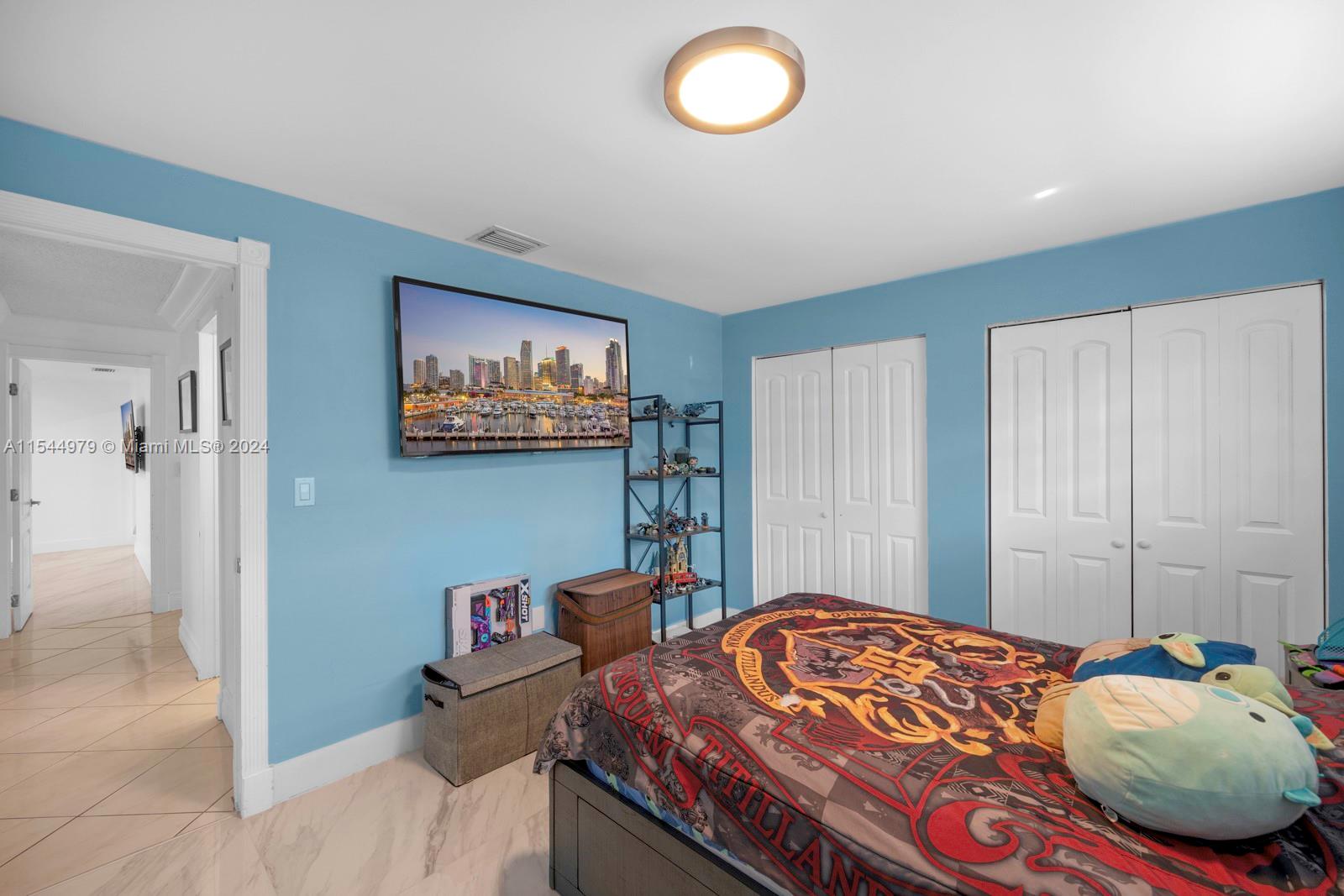 15559 SW 69th Ter, Miami, Florida 33193, 4 Bedrooms Bedrooms, ,2 BathroomsBathrooms,Residential,For Sale,15559 SW 69th Ter,A11544979