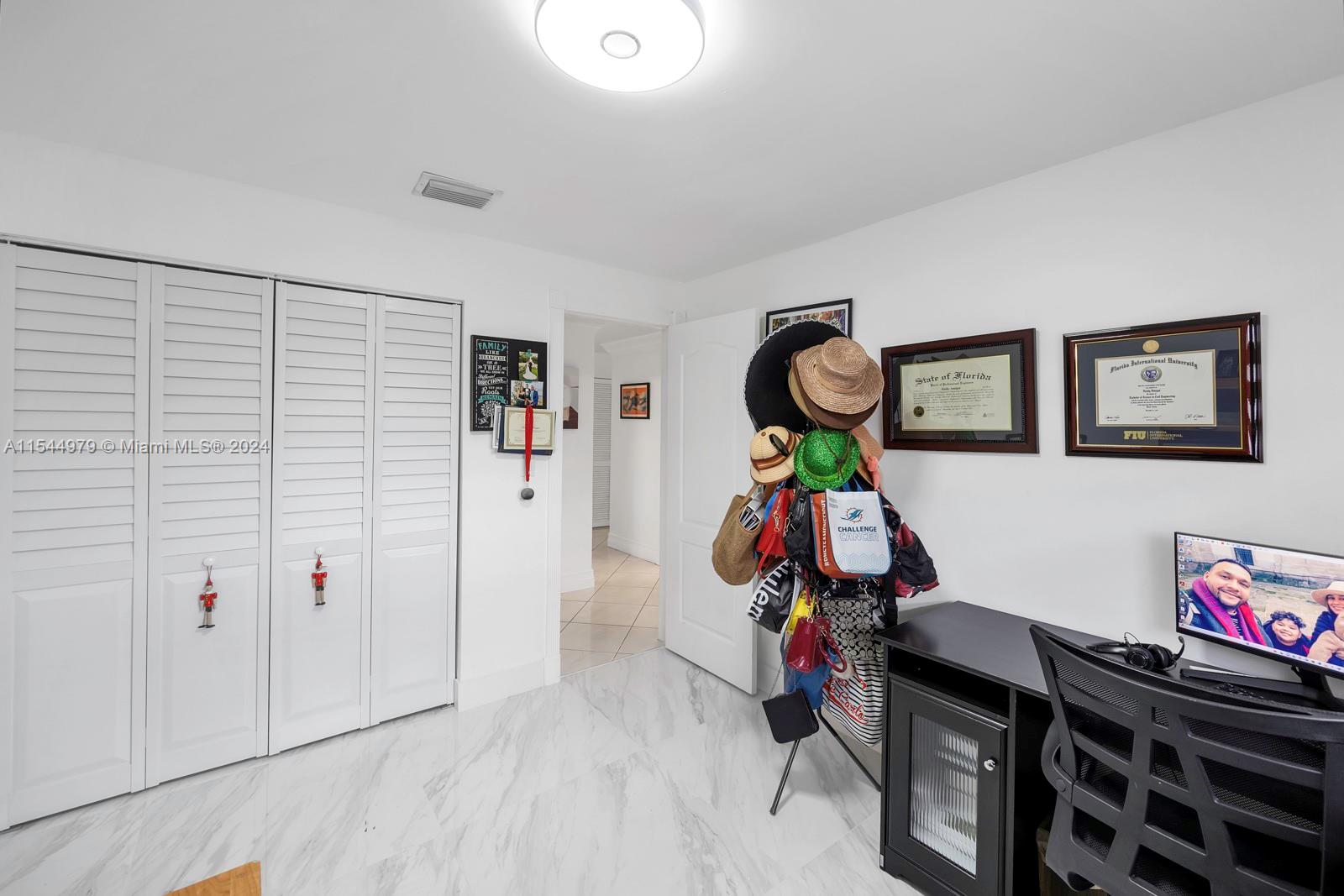 15559 SW 69th Ter, Miami, Florida 33193, 4 Bedrooms Bedrooms, ,2 BathroomsBathrooms,Residential,For Sale,15559 SW 69th Ter,A11544979