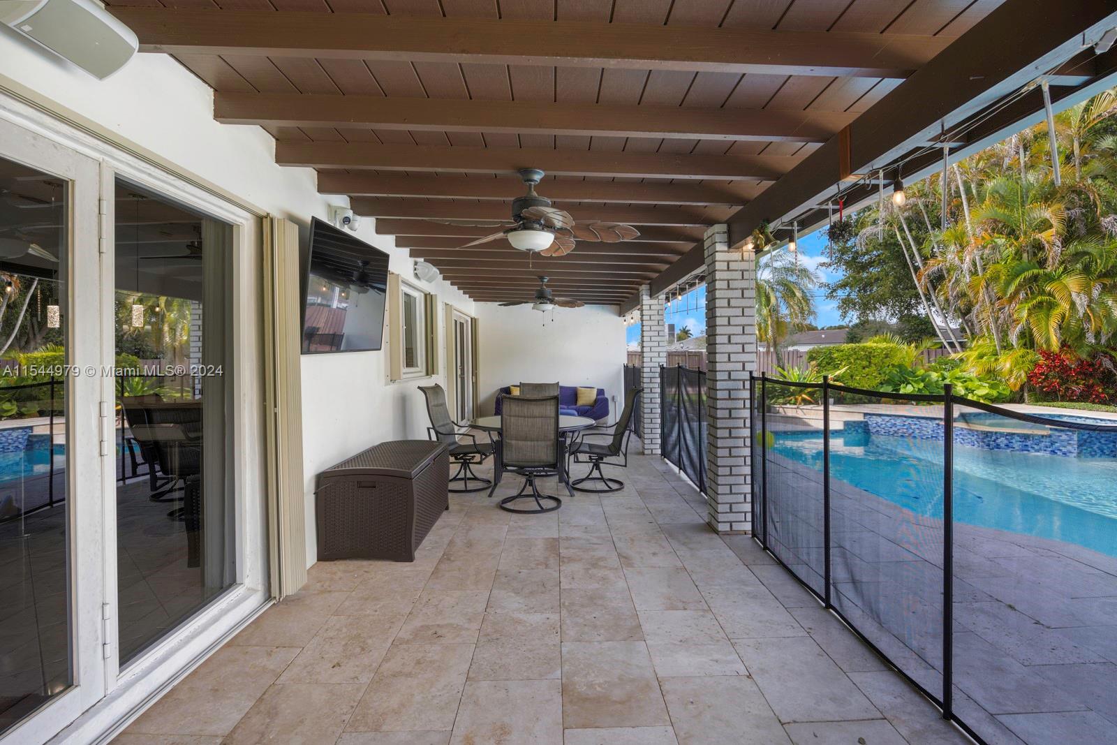 15559 SW 69th Ter, Miami, Florida 33193, 4 Bedrooms Bedrooms, ,2 BathroomsBathrooms,Residential,For Sale,15559 SW 69th Ter,A11544979