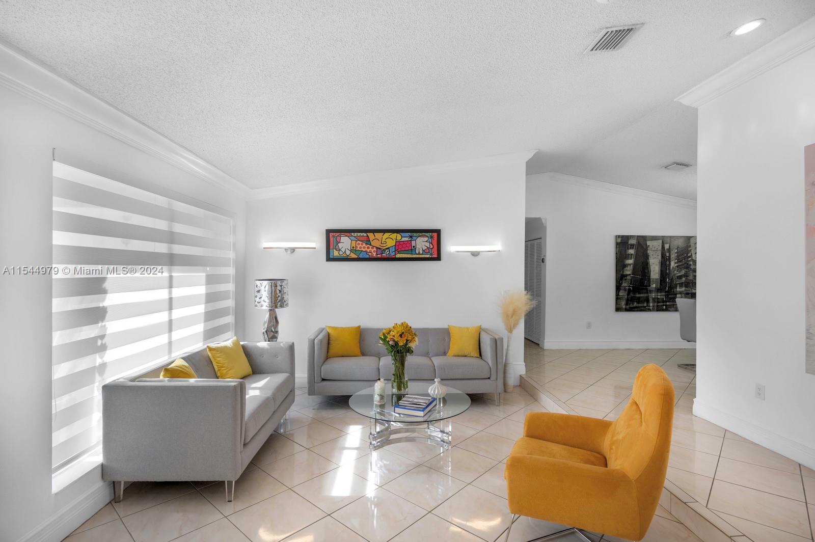 15559 SW 69th Ter, Miami, Florida 33193, 4 Bedrooms Bedrooms, ,2 BathroomsBathrooms,Residential,For Sale,15559 SW 69th Ter,A11544979