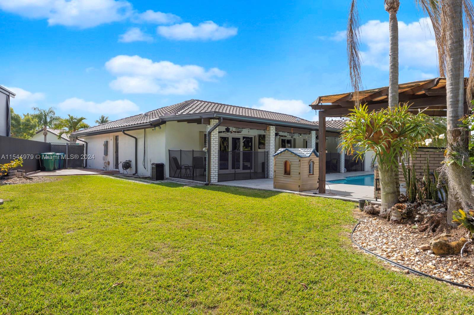 15559 SW 69th Ter, Miami, Florida 33193, 4 Bedrooms Bedrooms, ,2 BathroomsBathrooms,Residential,For Sale,15559 SW 69th Ter,A11544979