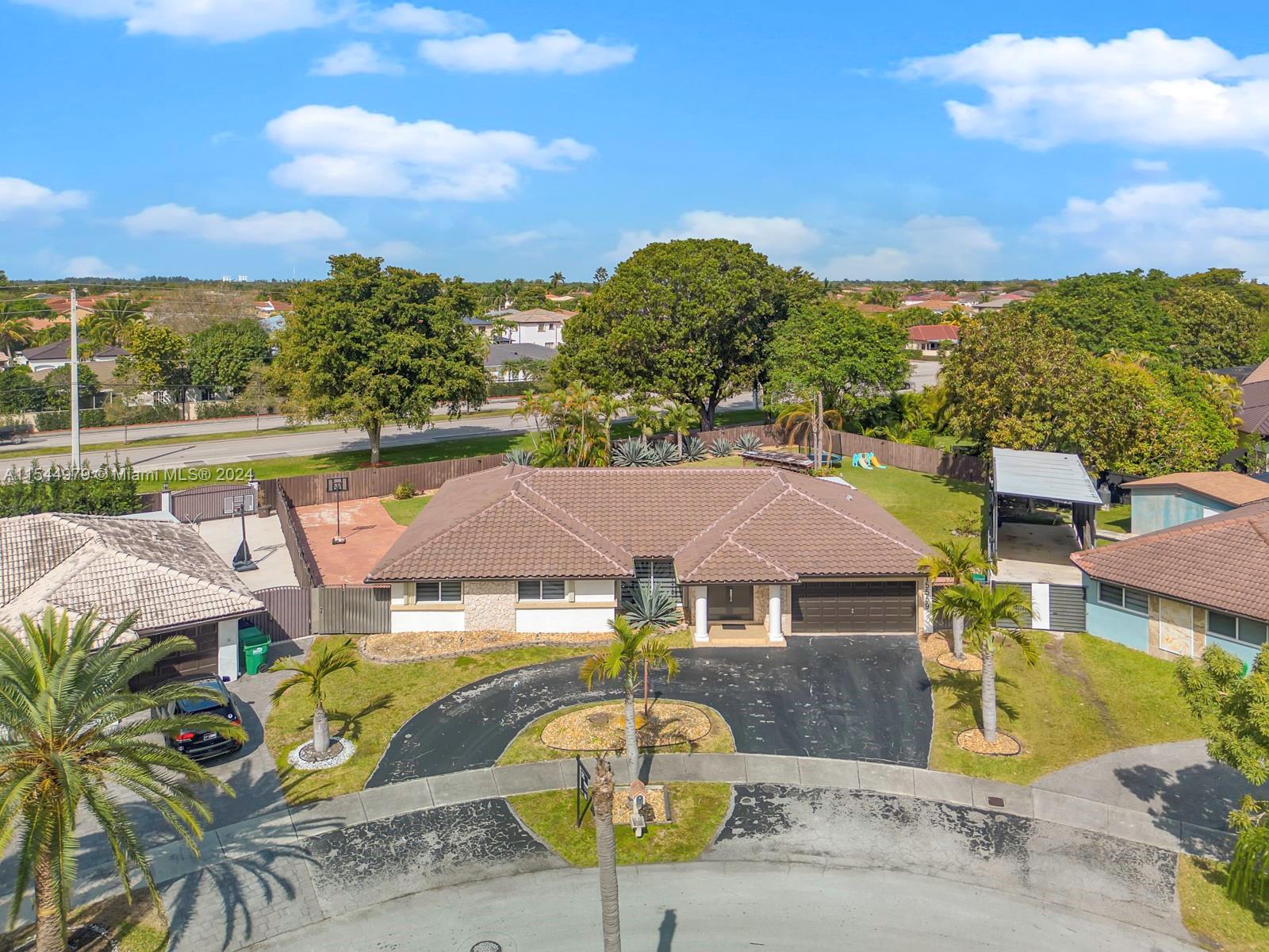 15559 SW 69th Ter, Miami, Florida 33193, 4 Bedrooms Bedrooms, ,2 BathroomsBathrooms,Residential,For Sale,15559 SW 69th Ter,A11544979