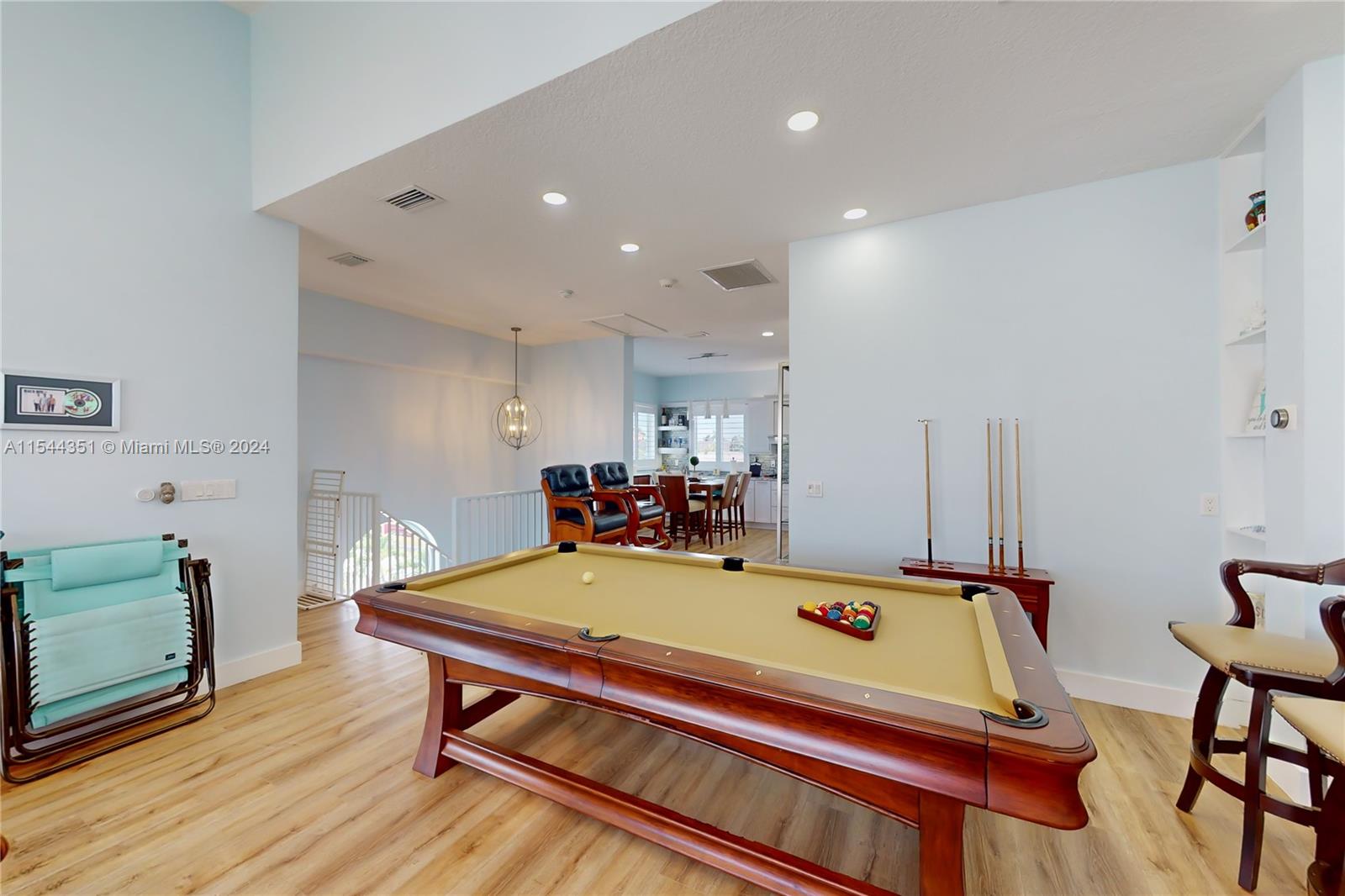 311 N Surf Rd, Hollywood, Florida 33019, 2 Bedrooms Bedrooms, ,2 BathroomsBathrooms,Residential,For Sale,311 N Surf Rd,A11544351