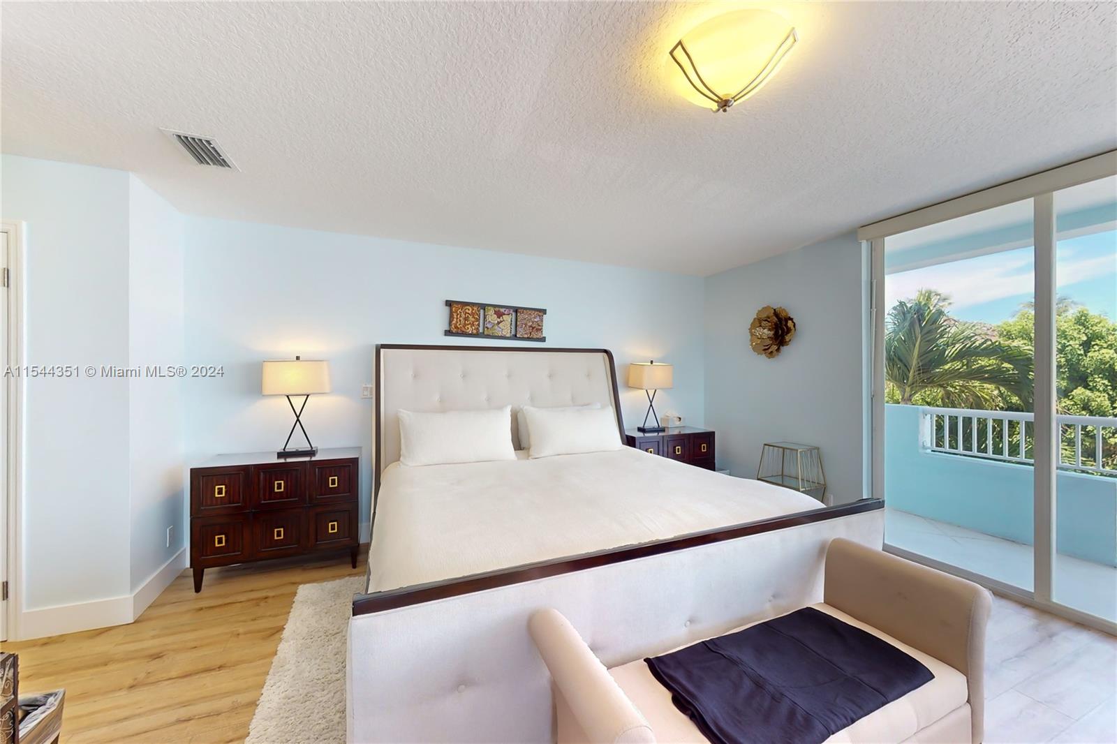 311 N Surf Rd, Hollywood, Florida 33019, 2 Bedrooms Bedrooms, ,2 BathroomsBathrooms,Residential,For Sale,311 N Surf Rd,A11544351