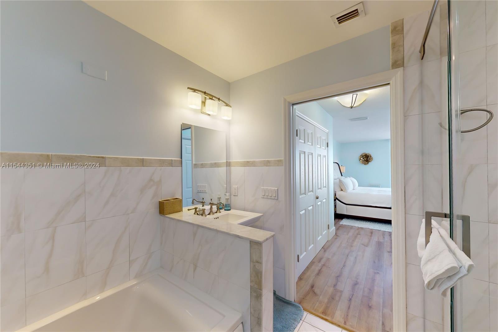 311 N Surf Rd, Hollywood, Florida 33019, 2 Bedrooms Bedrooms, ,2 BathroomsBathrooms,Residential,For Sale,311 N Surf Rd,A11544351