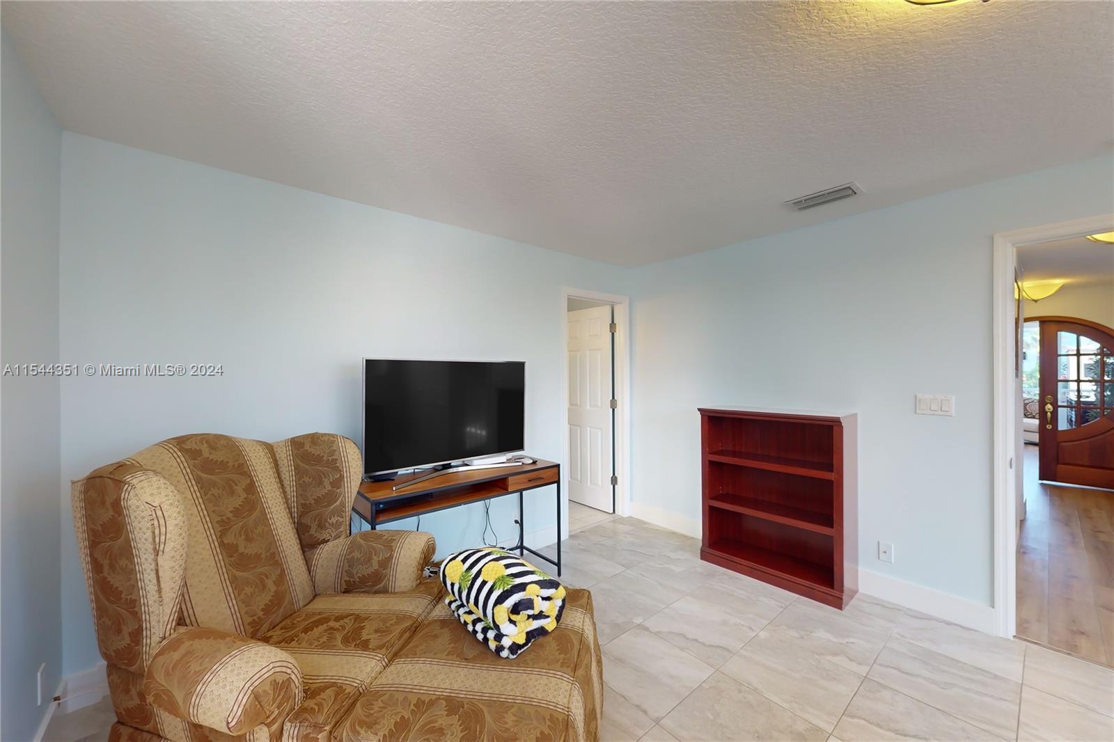 311 N Surf Rd, Hollywood, Florida 33019, 2 Bedrooms Bedrooms, ,2 BathroomsBathrooms,Residential,For Sale,311 N Surf Rd,A11544351