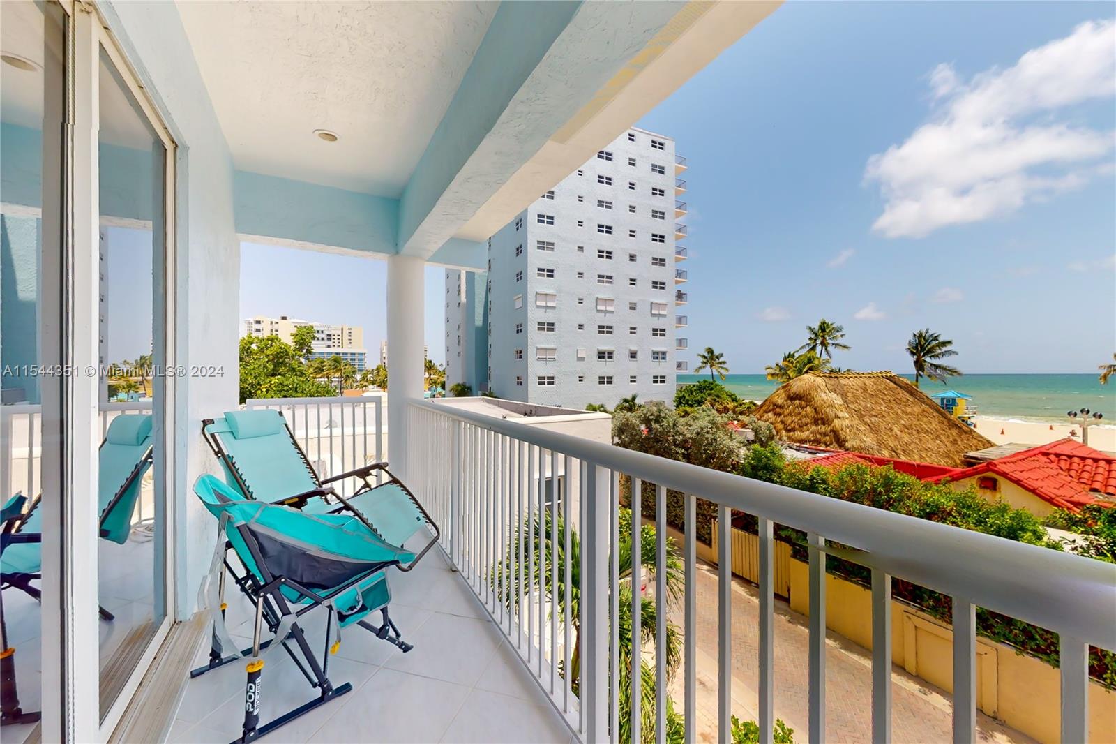 311 N Surf Rd, Hollywood, Florida 33019, 2 Bedrooms Bedrooms, ,2 BathroomsBathrooms,Residential,For Sale,311 N Surf Rd,A11544351