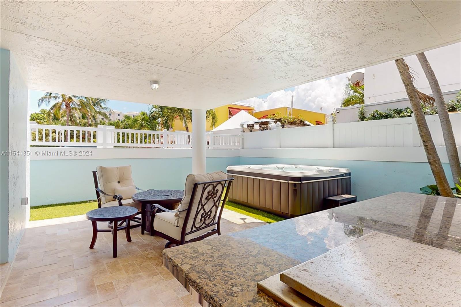 311 N Surf Rd, Hollywood, Florida 33019, 2 Bedrooms Bedrooms, ,2 BathroomsBathrooms,Residential,For Sale,311 N Surf Rd,A11544351