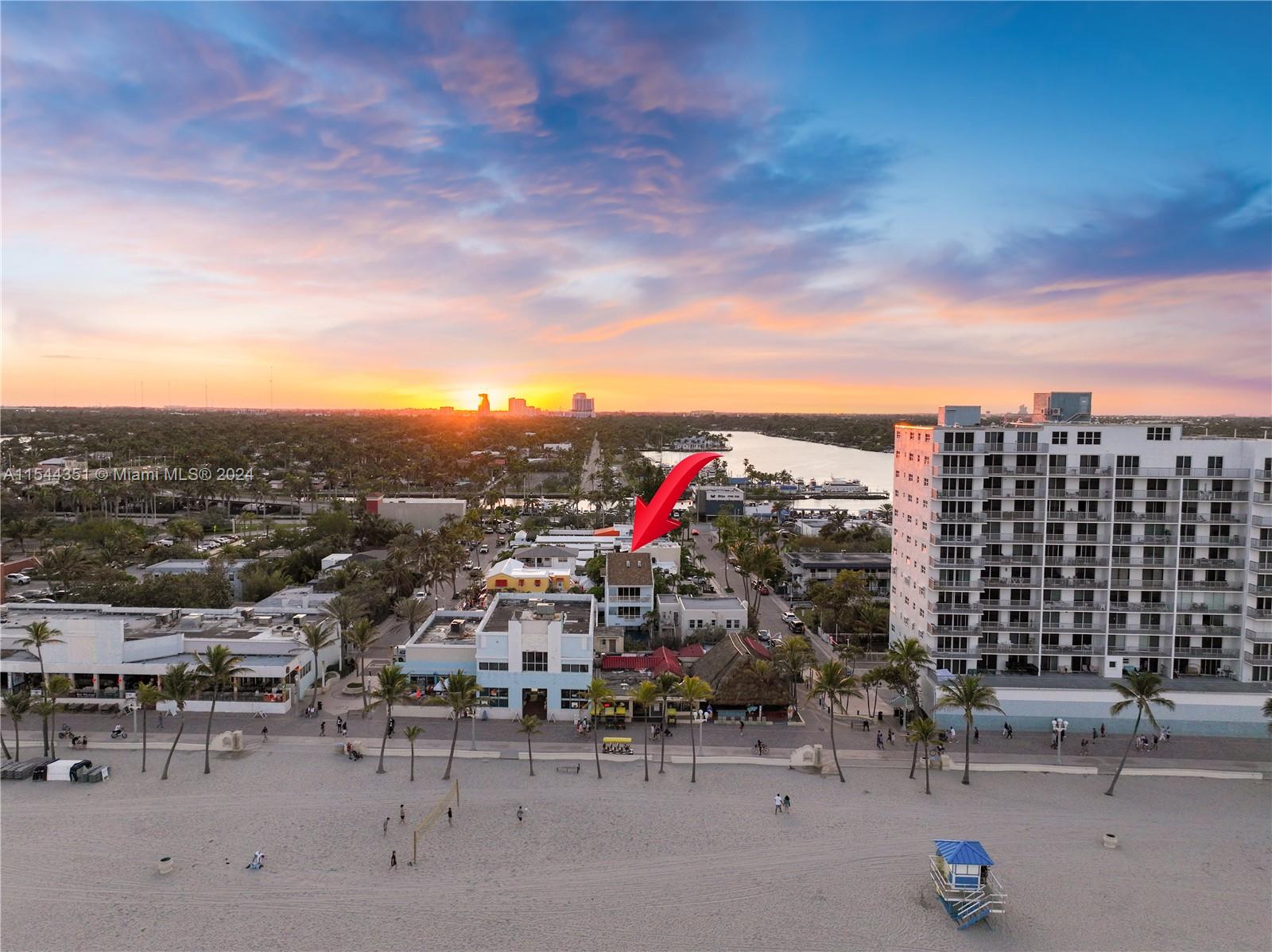 311 N Surf Rd, Hollywood, Florida 33019, 2 Bedrooms Bedrooms, ,2 BathroomsBathrooms,Residential,For Sale,311 N Surf Rd,A11544351