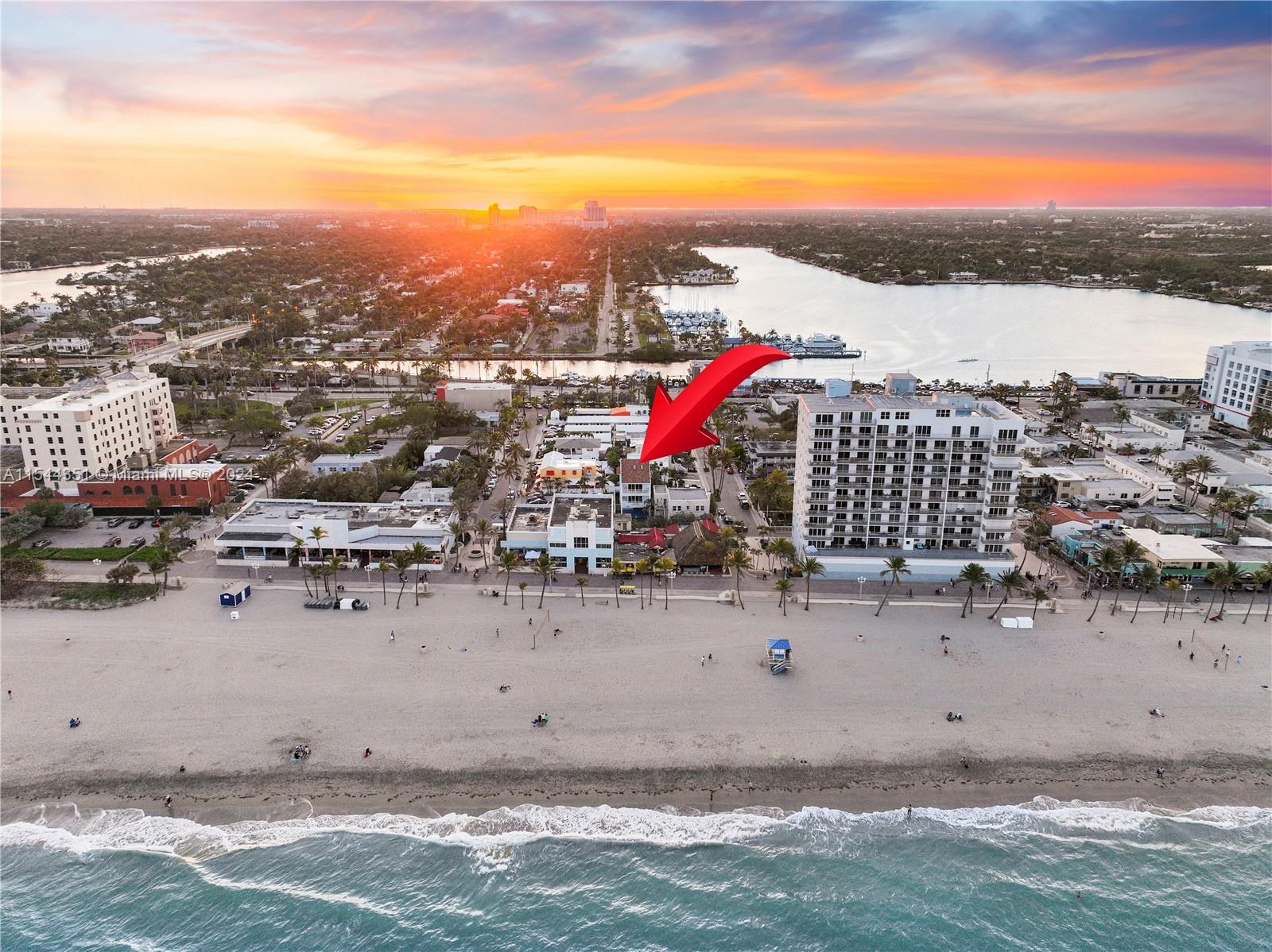 311 N Surf Rd, Hollywood, Florida 33019, 2 Bedrooms Bedrooms, ,2 BathroomsBathrooms,Residential,For Sale,311 N Surf Rd,A11544351