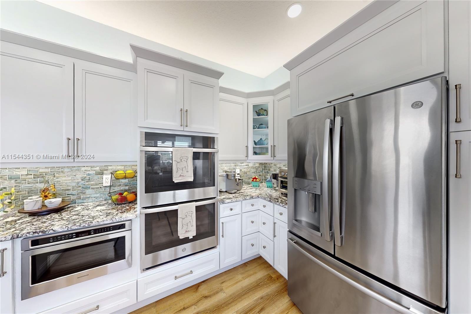 311 N Surf Rd, Hollywood, Florida 33019, 2 Bedrooms Bedrooms, ,2 BathroomsBathrooms,Residential,For Sale,311 N Surf Rd,A11544351