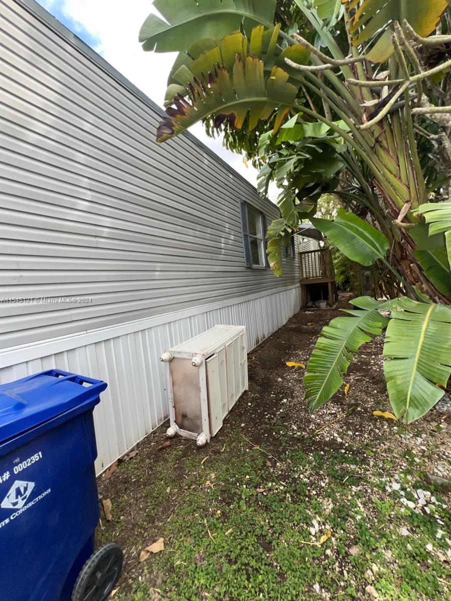 Homestead, Florida 33034, 2 Bedrooms Bedrooms, ,2 BathroomsBathrooms,Residential,For Sale,A11545121