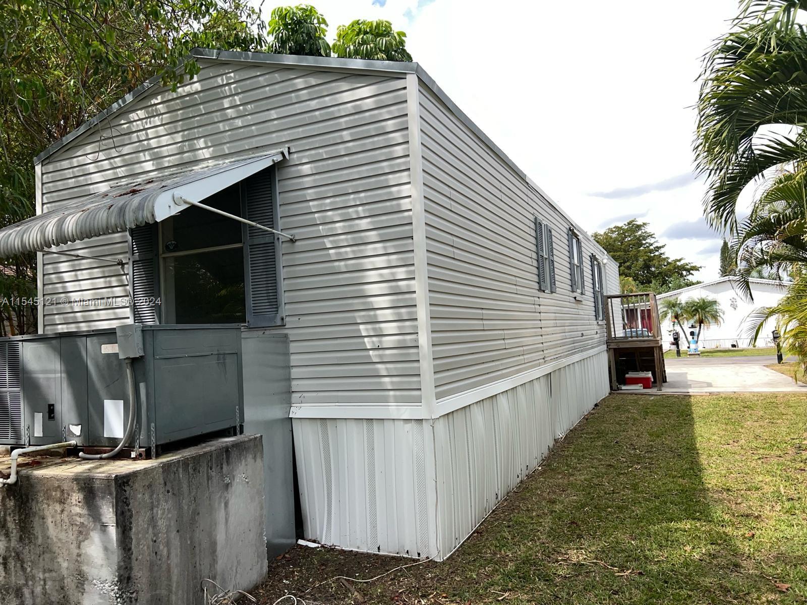 Homestead, Florida 33034, 2 Bedrooms Bedrooms, ,2 BathroomsBathrooms,Residential,For Sale,A11545121