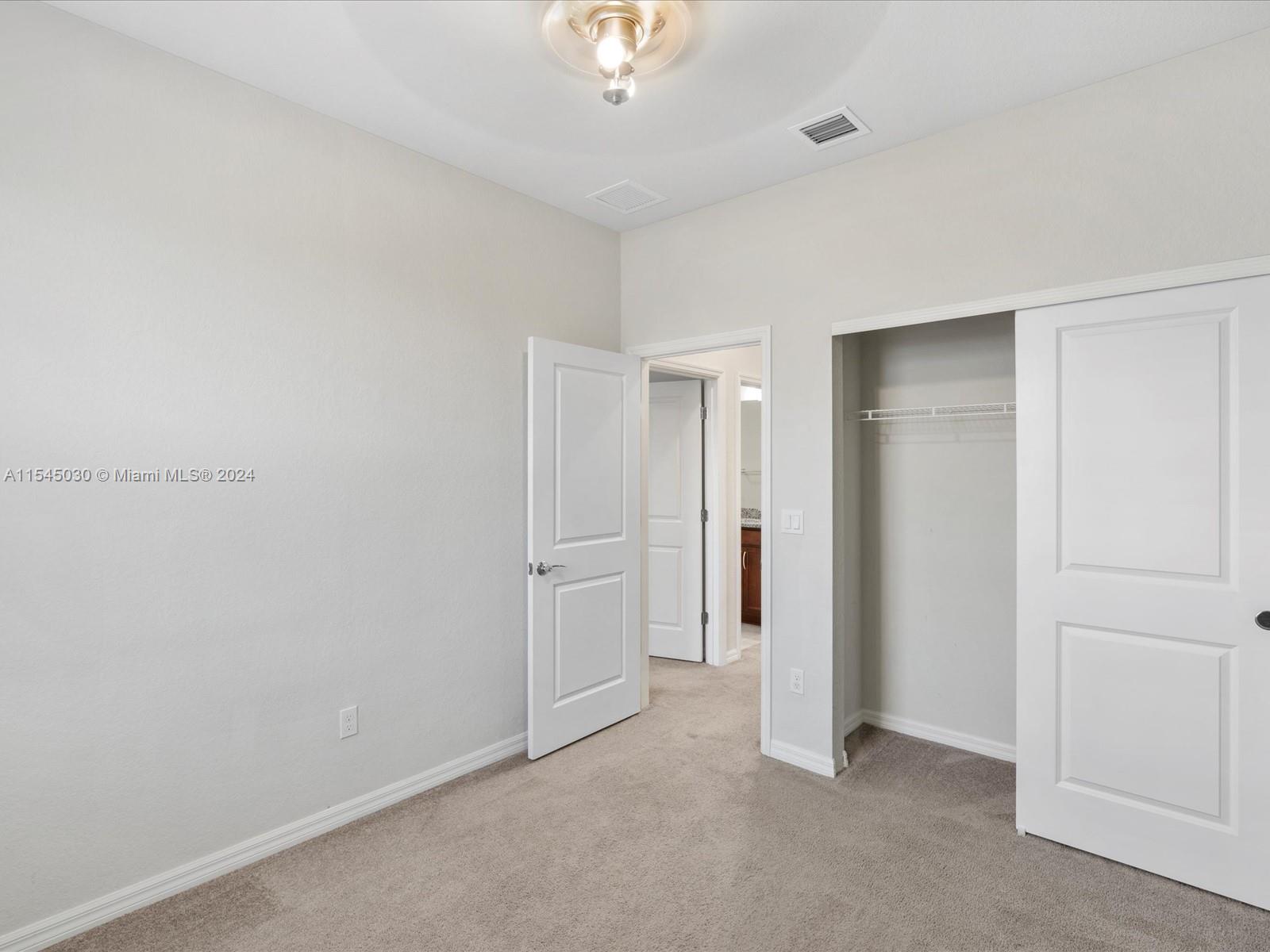 1240 Eucalyptus Dr 5, Hollywood, Florida 33021, 3 Bedrooms Bedrooms, ,2 BathroomsBathrooms,Residential,For Sale,1240 Eucalyptus Dr 5,A11545030