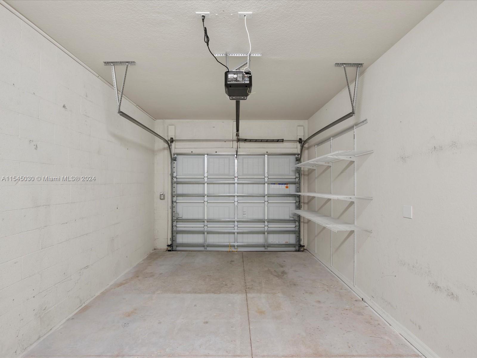 1240 Eucalyptus Dr 5, Hollywood, Florida 33021, 3 Bedrooms Bedrooms, ,2 BathroomsBathrooms,Residential,For Sale,1240 Eucalyptus Dr 5,A11545030