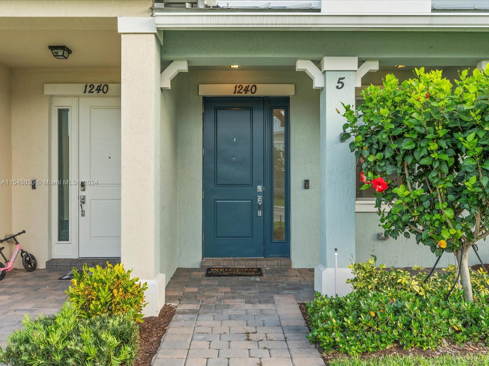 1240 Eucalyptus Dr 5, Hollywood, Florida 33021, 3 Bedrooms Bedrooms, ,2 BathroomsBathrooms,Residential,For Sale,1240 Eucalyptus Dr 5,A11545030