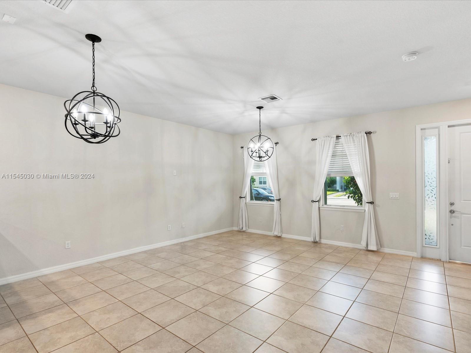 1240 Eucalyptus Dr 5, Hollywood, Florida 33021, 3 Bedrooms Bedrooms, ,2 BathroomsBathrooms,Residential,For Sale,1240 Eucalyptus Dr 5,A11545030