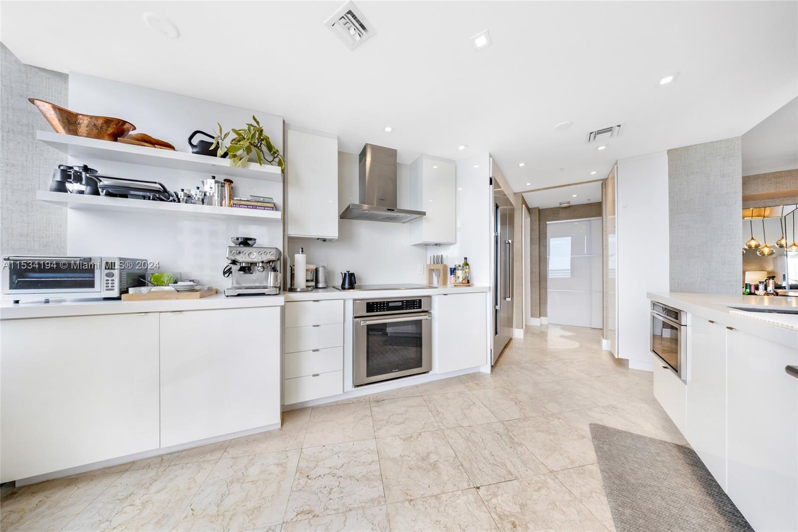 848 Brickell Key Dr 3305, Miami, Florida 33131, 2 Bedrooms Bedrooms, ,2 BathroomsBathrooms,Residential,For Sale,848 Brickell Key Dr 3305,A11534194