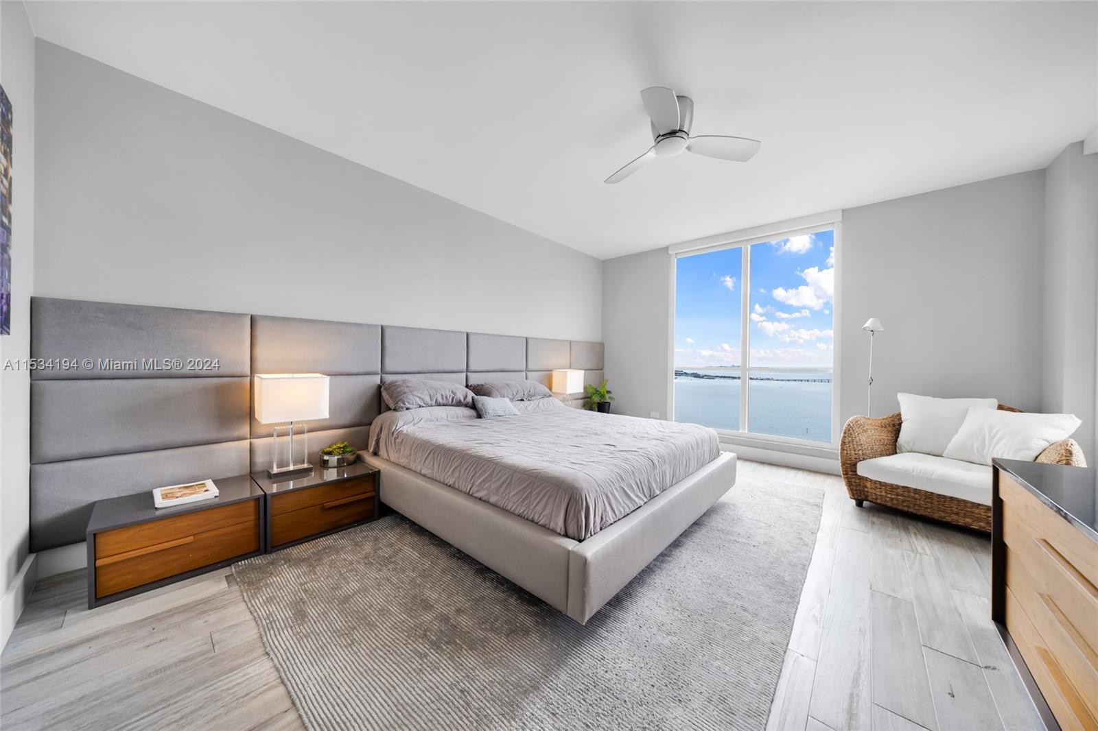 848 Brickell Key Dr 3305, Miami, Florida 33131, 2 Bedrooms Bedrooms, ,2 BathroomsBathrooms,Residential,For Sale,848 Brickell Key Dr 3305,A11534194