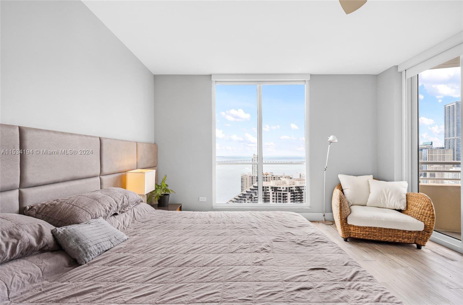 848 Brickell Key Dr 3305, Miami, Florida 33131, 2 Bedrooms Bedrooms, ,2 BathroomsBathrooms,Residential,For Sale,848 Brickell Key Dr 3305,A11534194