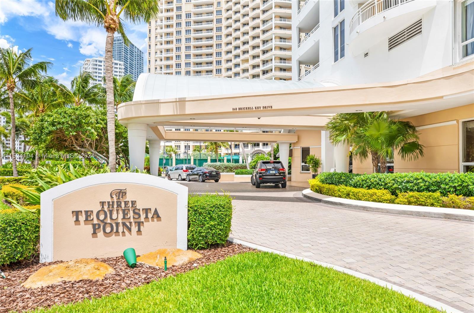 848 Brickell Key Dr 3305, Miami, Florida 33131, 2 Bedrooms Bedrooms, ,2 BathroomsBathrooms,Residential,For Sale,848 Brickell Key Dr 3305,A11534194