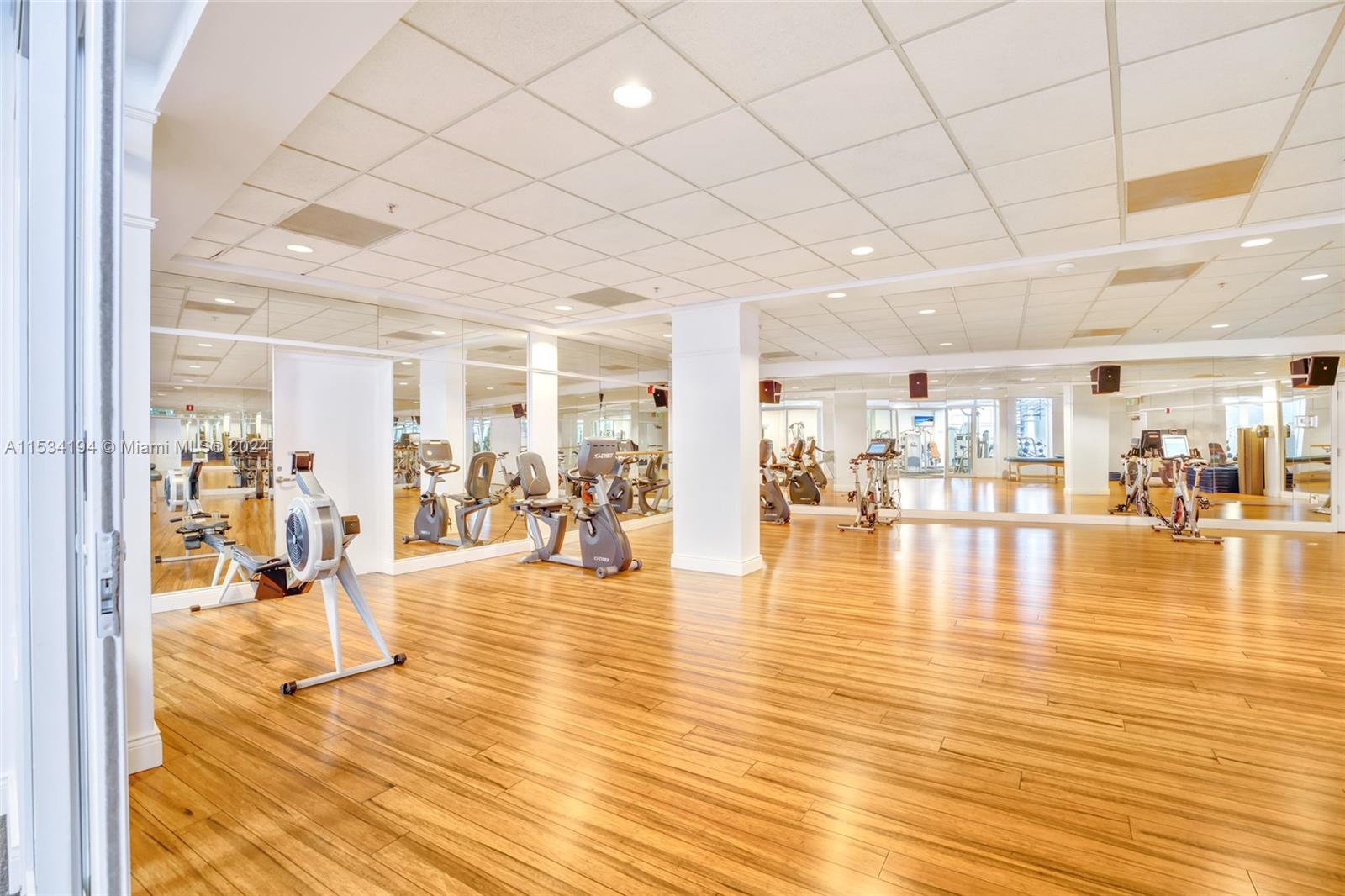 848 Brickell Key Dr 3305, Miami, Florida 33131, 2 Bedrooms Bedrooms, ,2 BathroomsBathrooms,Residential,For Sale,848 Brickell Key Dr 3305,A11534194
