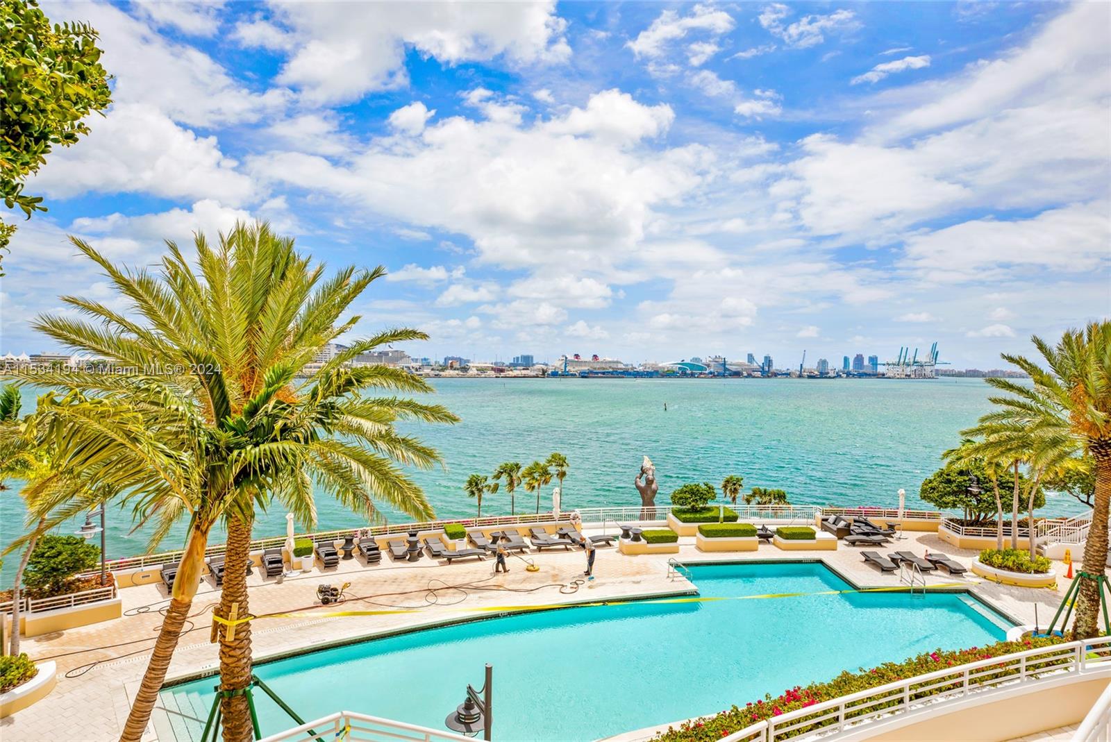 848 Brickell Key Dr 3305, Miami, Florida 33131, 2 Bedrooms Bedrooms, ,2 BathroomsBathrooms,Residential,For Sale,848 Brickell Key Dr 3305,A11534194