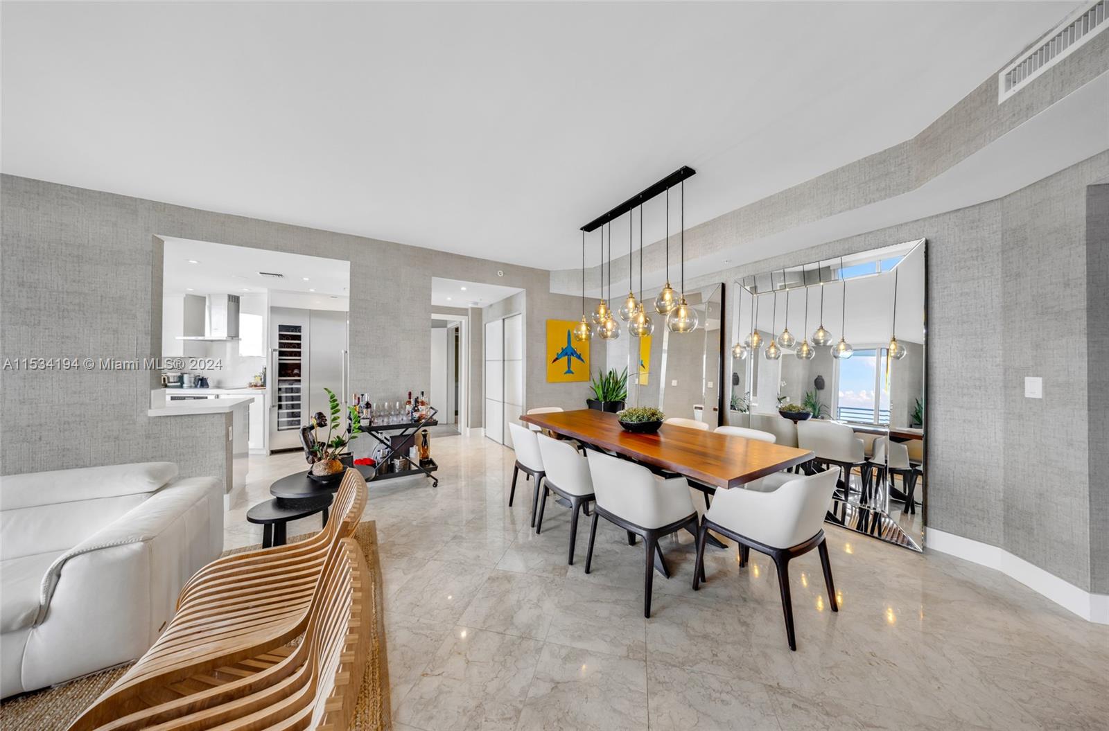 848 Brickell Key Dr 3305, Miami, Florida 33131, 2 Bedrooms Bedrooms, ,2 BathroomsBathrooms,Residential,For Sale,848 Brickell Key Dr 3305,A11534194