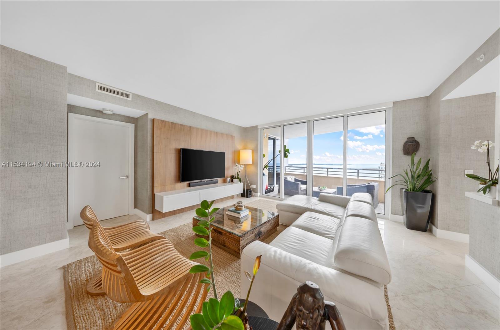 848 Brickell Key Dr 3305, Miami, Florida 33131, 2 Bedrooms Bedrooms, ,2 BathroomsBathrooms,Residential,For Sale,848 Brickell Key Dr 3305,A11534194