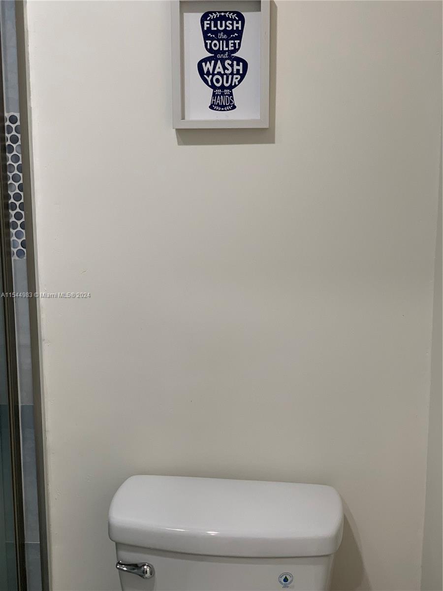 215 SE 3rd Ave 106A, Hallandale Beach, Florida 33009, 2 Bedrooms Bedrooms, ,1 BathroomBathrooms,Residentiallease,For Rent,215 SE 3rd Ave 106A,A11544983