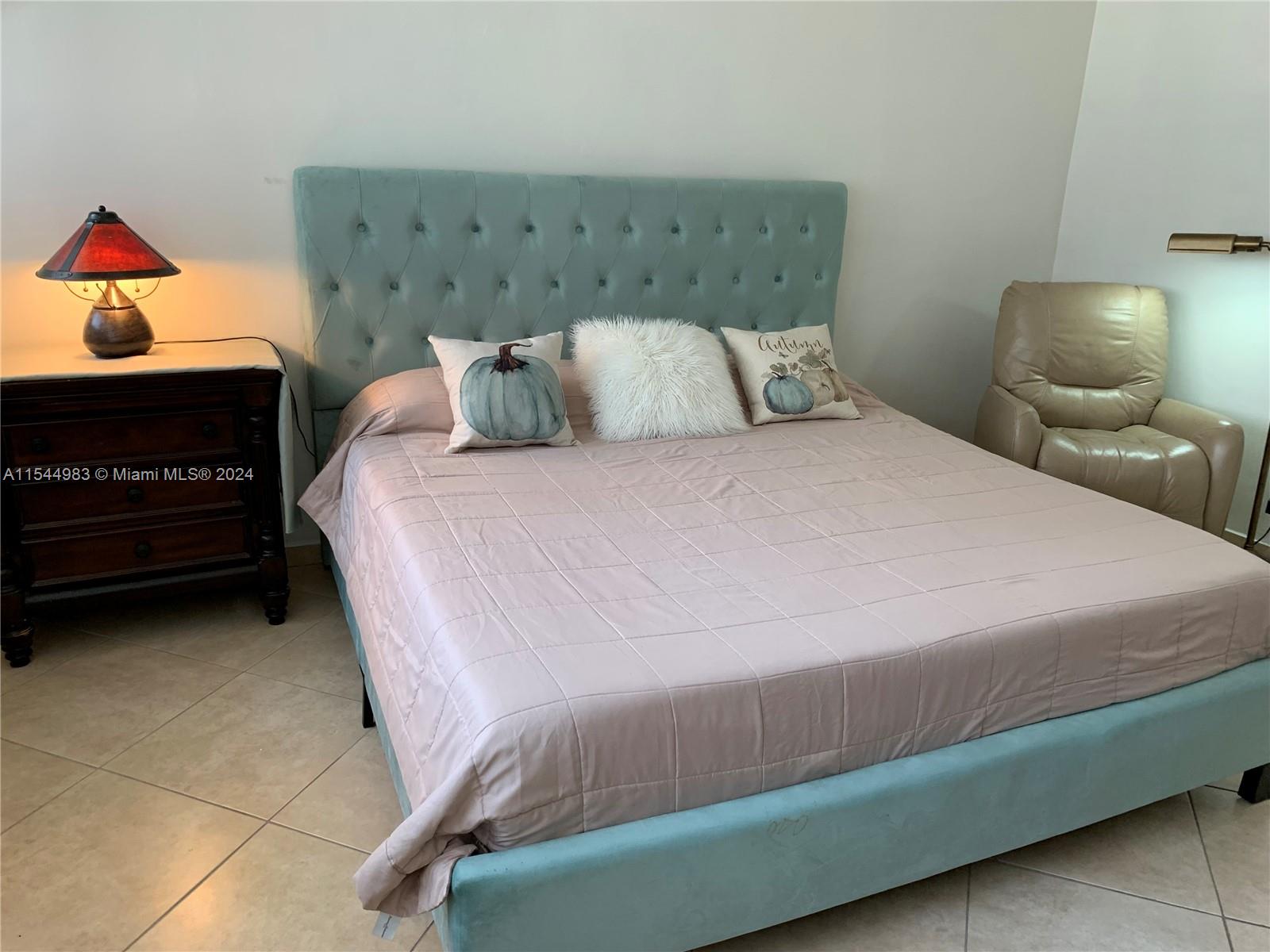 215 SE 3rd Ave 106A, Hallandale Beach, Florida 33009, 2 Bedrooms Bedrooms, ,1 BathroomBathrooms,Residentiallease,For Rent,215 SE 3rd Ave 106A,A11544983