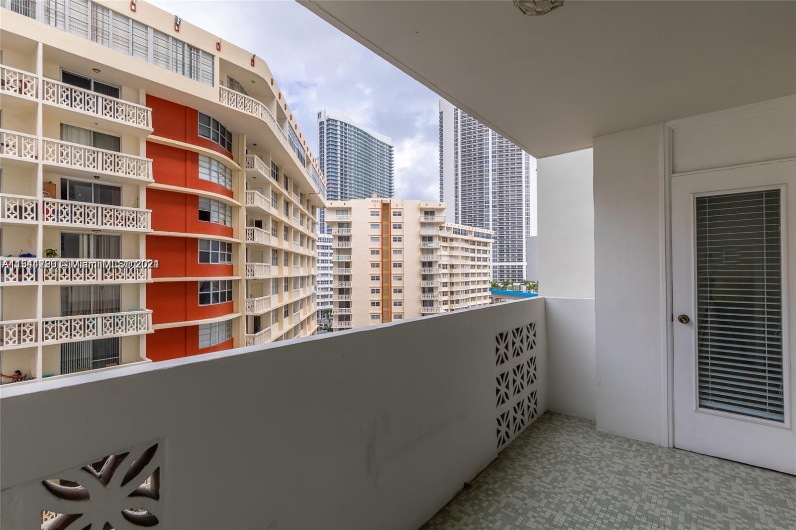 1833 S Ocean Dr 707, Hallandale Beach, Florida 33009, 2 Bedrooms Bedrooms, ,2 BathroomsBathrooms,Residential,For Sale,1833 S Ocean Dr 707,A11544220