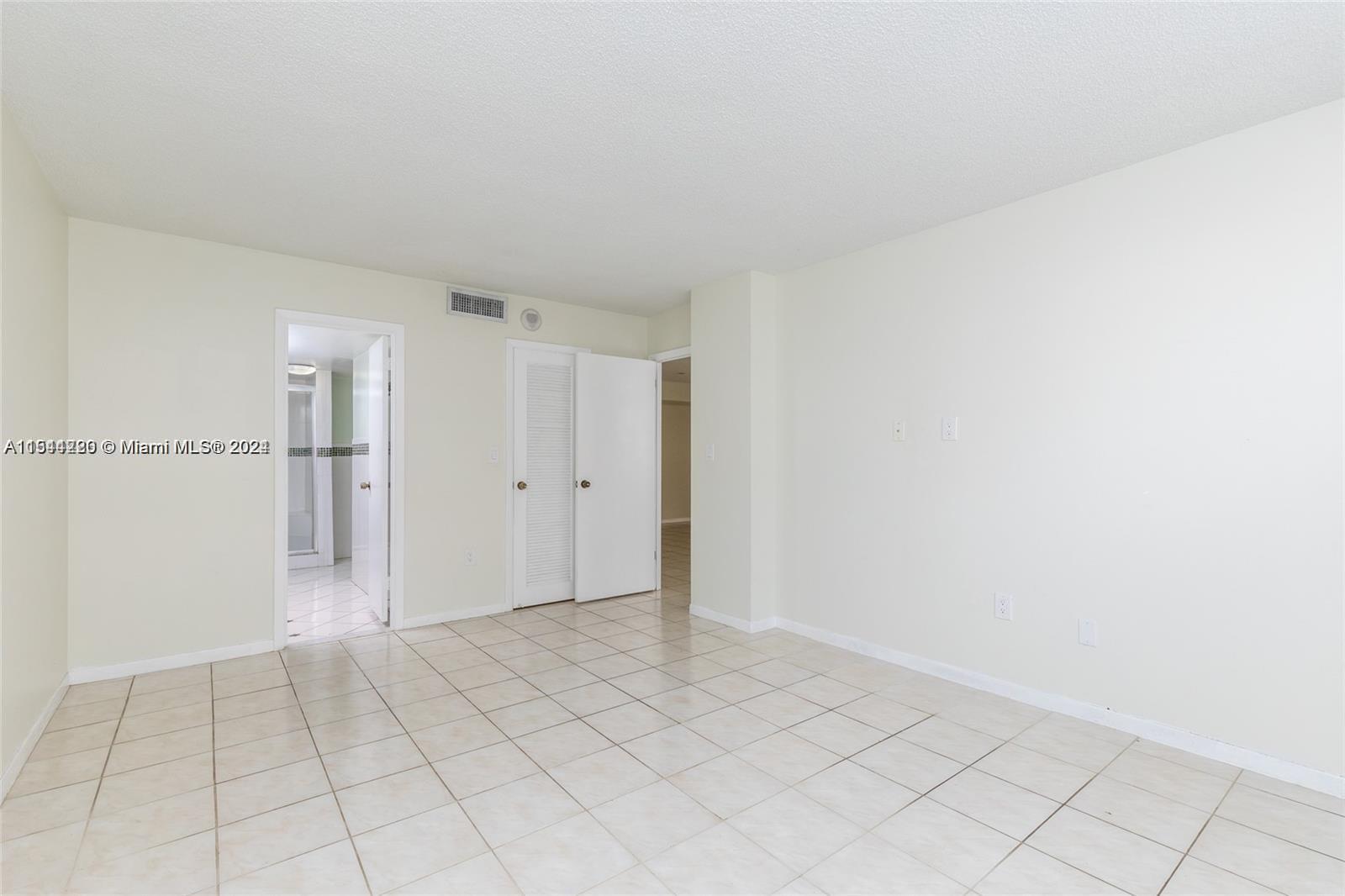 1833 S Ocean Dr 707, Hallandale Beach, Florida 33009, 2 Bedrooms Bedrooms, ,2 BathroomsBathrooms,Residential,For Sale,1833 S Ocean Dr 707,A11544220