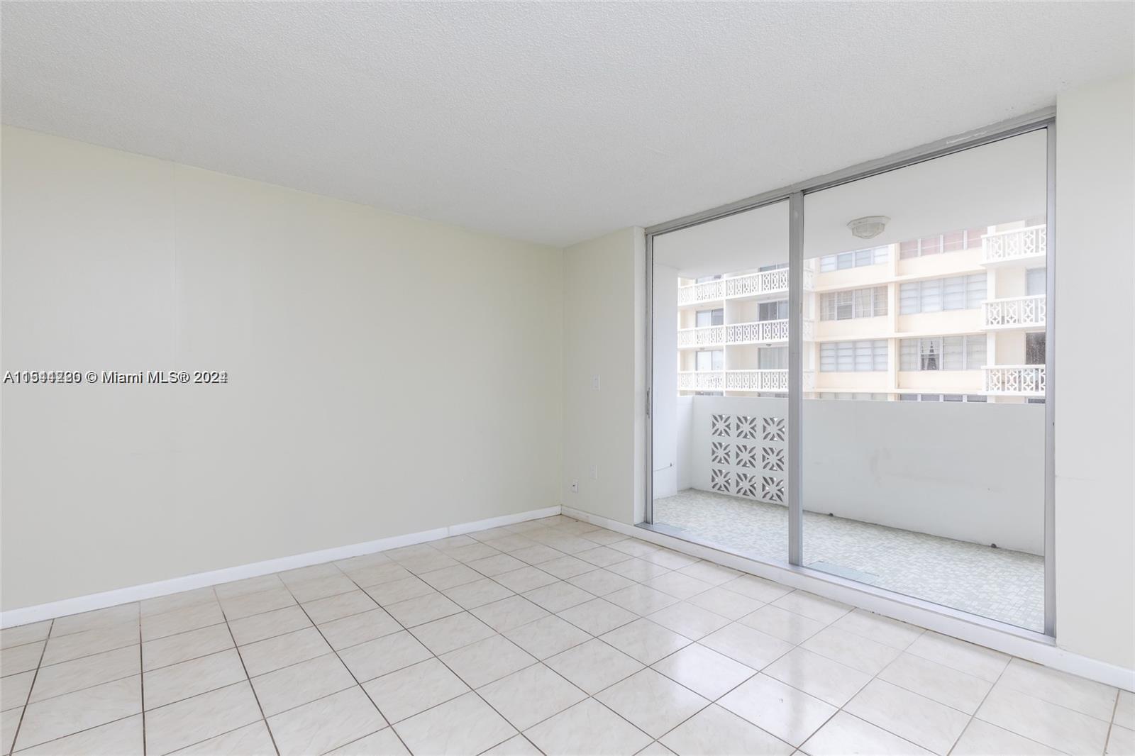 1833 S Ocean Dr 707, Hallandale Beach, Florida 33009, 2 Bedrooms Bedrooms, ,2 BathroomsBathrooms,Residential,For Sale,1833 S Ocean Dr 707,A11544220