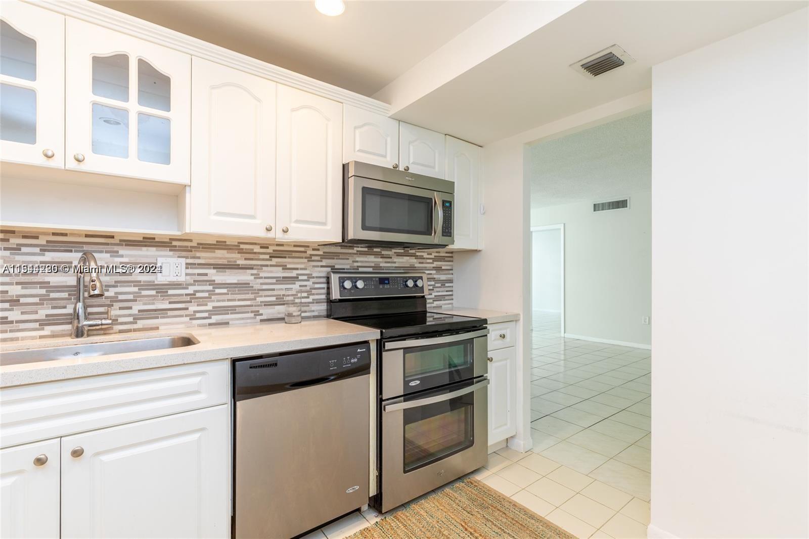 1833 S Ocean Dr 707, Hallandale Beach, Florida 33009, 2 Bedrooms Bedrooms, ,2 BathroomsBathrooms,Residential,For Sale,1833 S Ocean Dr 707,A11544220