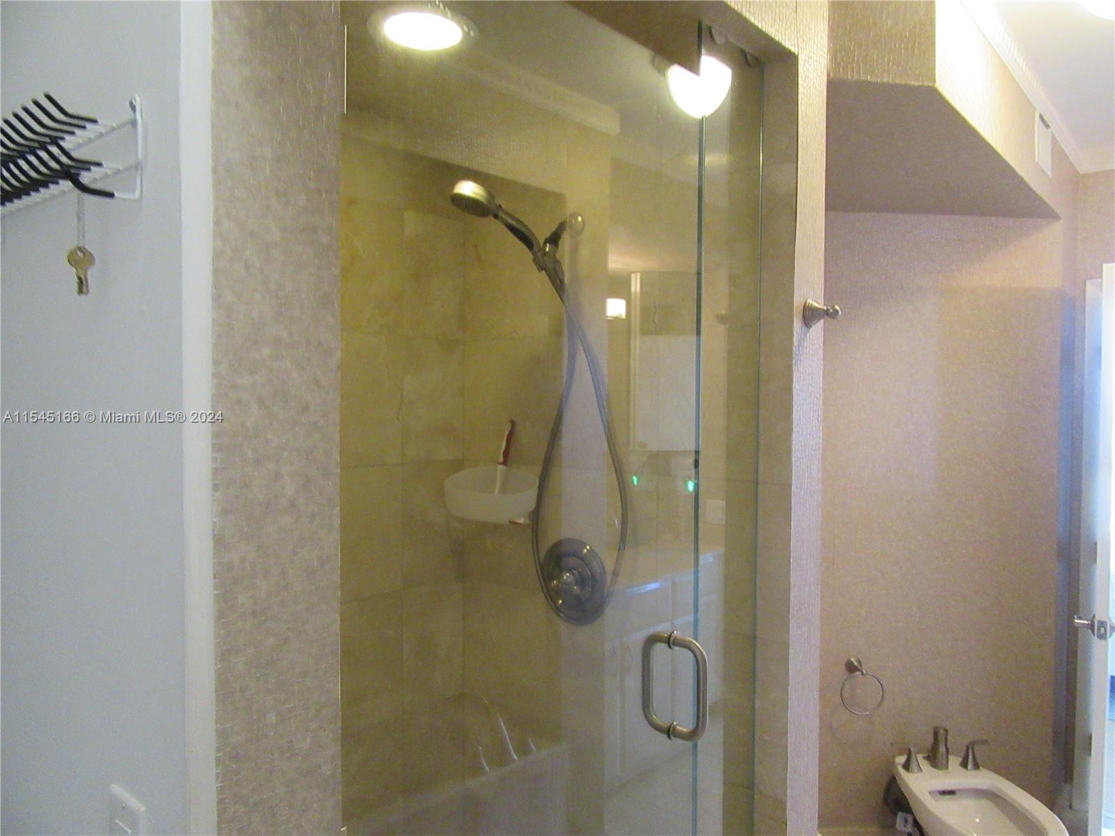 6365 Collins Ave 3509, Miami Beach, Florida 33141, 2 Bedrooms Bedrooms, ,2 BathroomsBathrooms,Residentiallease,For Rent,6365 Collins Ave 3509,A11545166