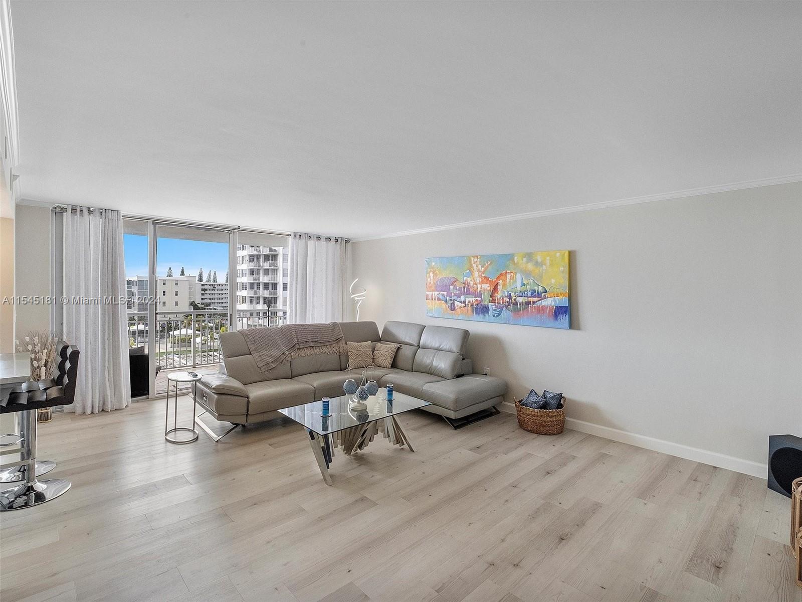 18081 Biscayne Blvd, Aventura, FL, 33160 United States, 2 Bedrooms Bedrooms, ,2 BathroomsBathrooms,Residential,For Sale,Biscayne Blvd,A11545181
