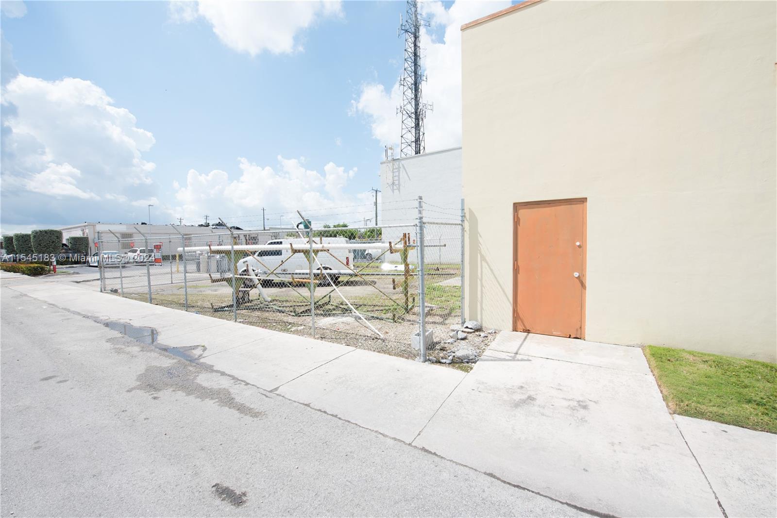 504 W Mowry Dr, Homestead, Florida 33030, ,Commercialsale,For Sale,504 W Mowry Dr,A11545183